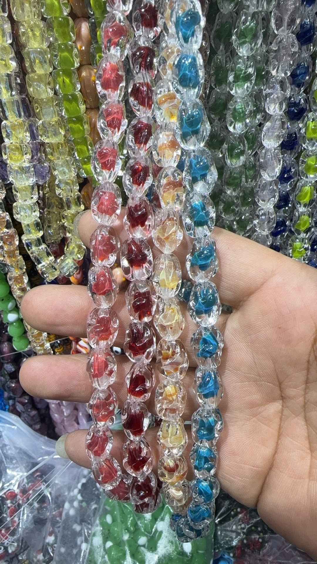 灯工琉璃，进口琉璃珠，极光炫彩效果，纯手工制作工艺。产品图