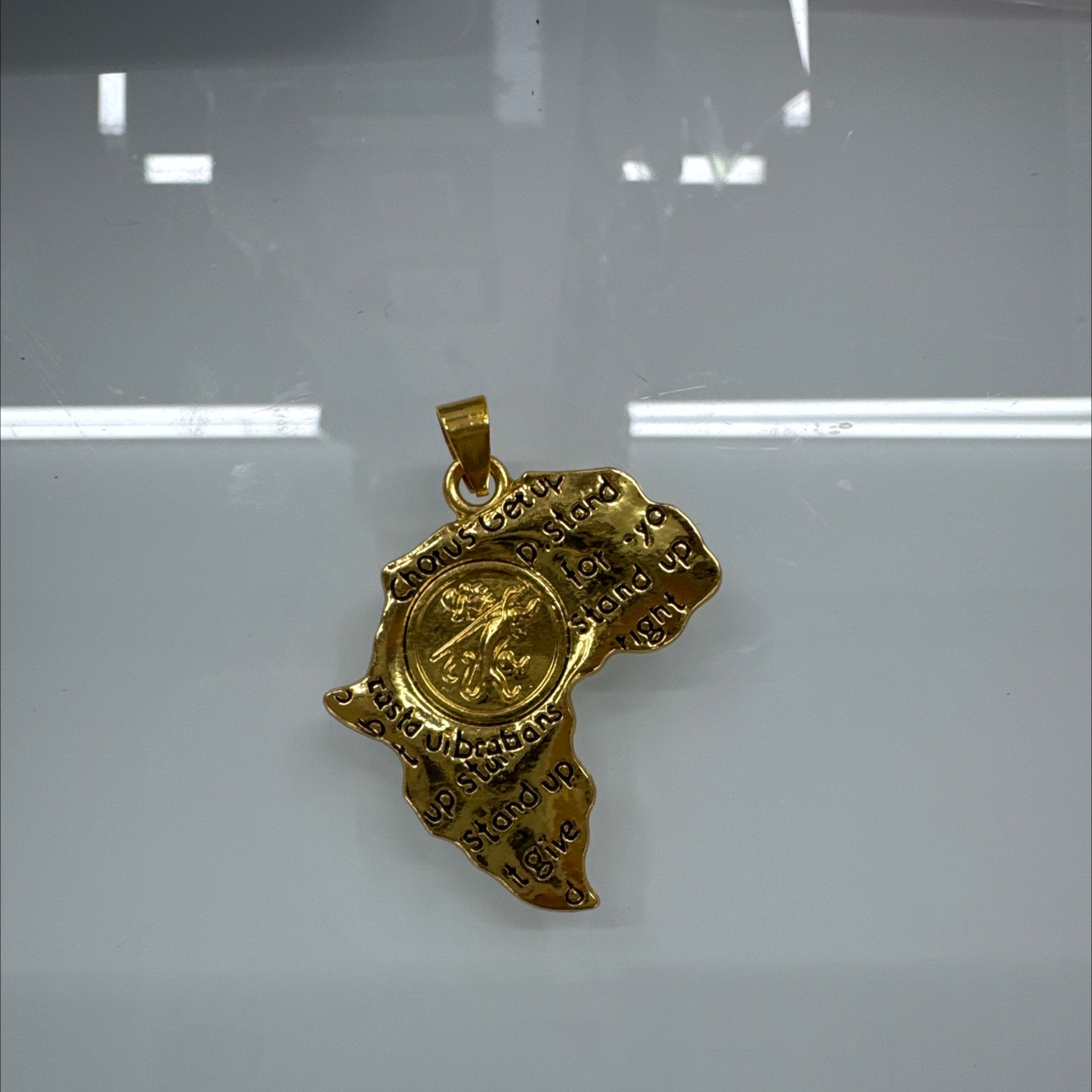 钛钢不锈钢非洲地图金色潮流时尚不褪色保色产品图