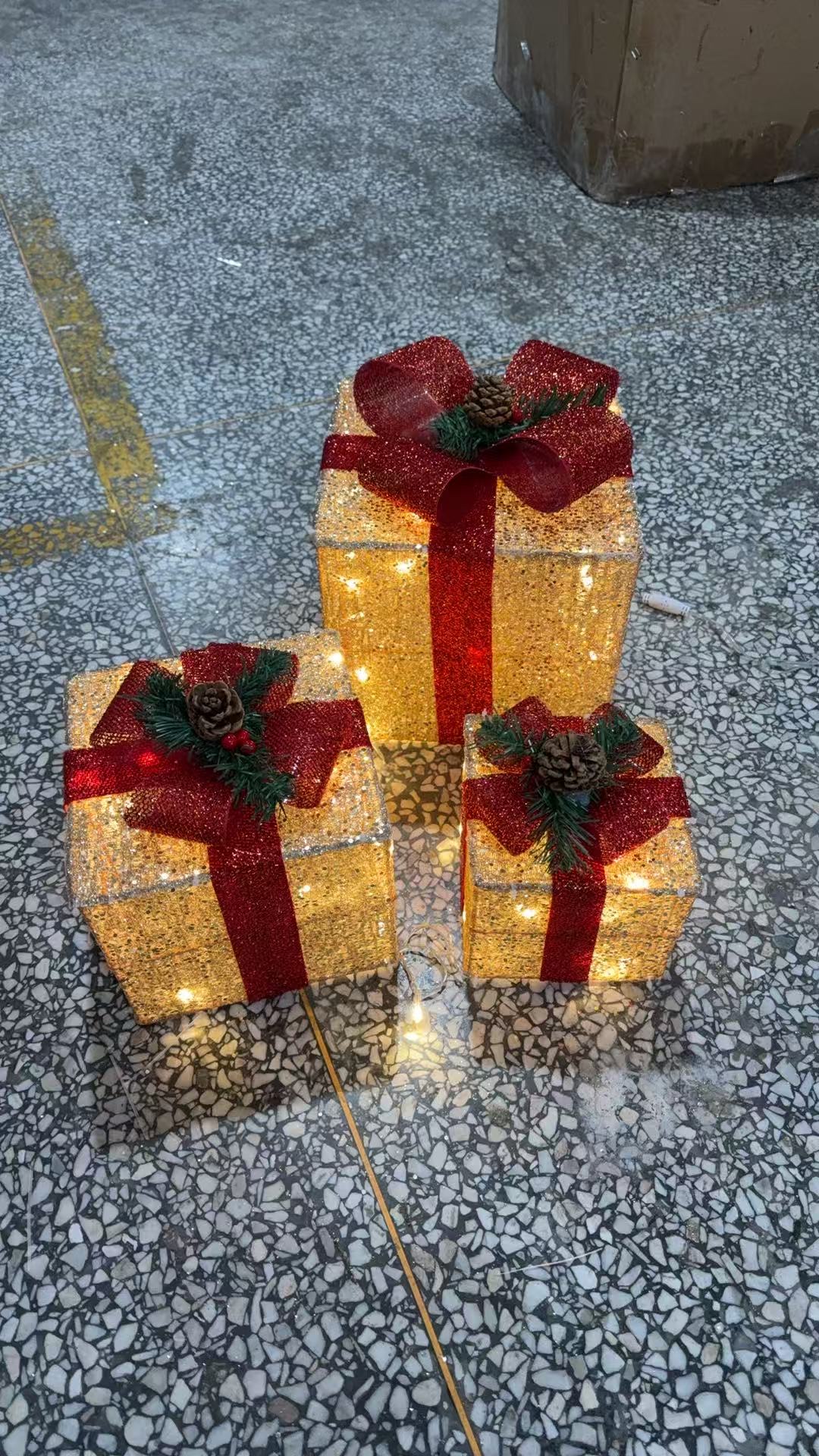 电动圣诞烤漆铃铛风灯 节日装饰 圣诞礼品 挂饰 铃铛灯串 节日氛围营造者圣诞礼盒套装