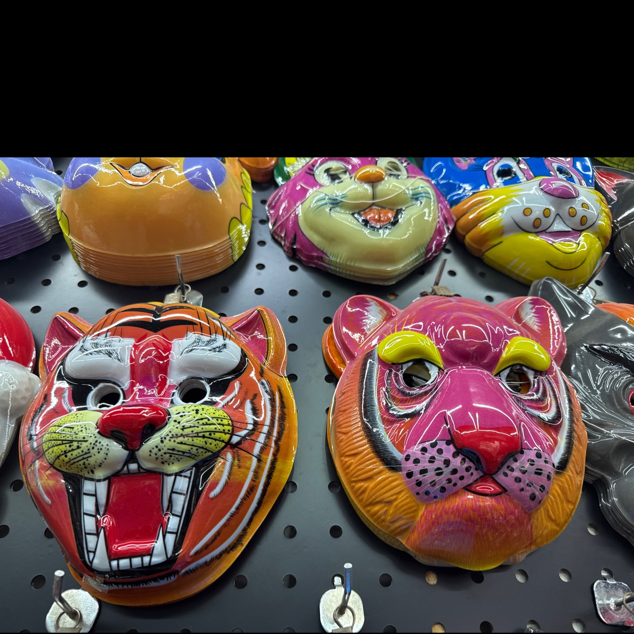 电子LED配件 葱条形毛条扭棒 袋装芭比娃娃 bb叫声音效功能 赠送电池PVC塑料面具电子LED配件葱条毛条扭棒袋装芭比产品图