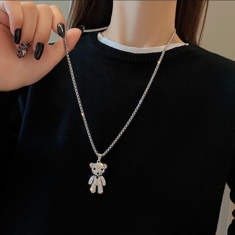 Cool hip-hop full diamond bear necklace for women, long design sense, unique pendant, niche, versatile, sweet and elegant necklace details Picture