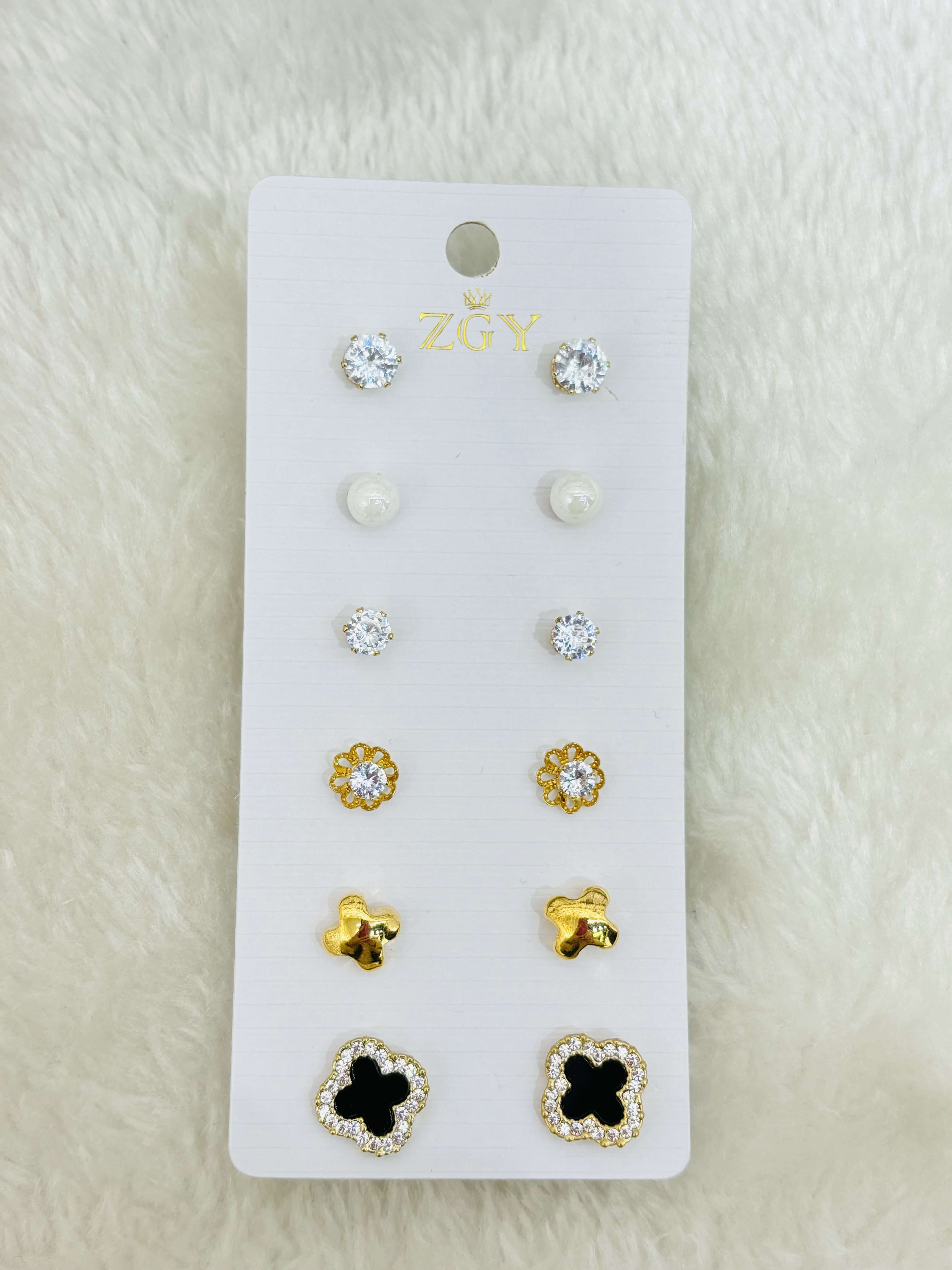 合金耳钉饰品 经典爆款耳钉耳饰 简约时尚耐磨耐腐蚀 轻巧舒适耳部装饰 不易过敏 保色时效性强