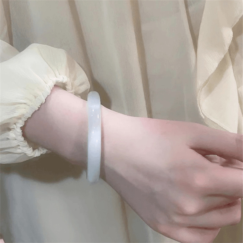 Factory direct supply of high-end cat's eye stone bracelet, white moonlight, ice blue, Champagne color bracelet, glass bracelet, jewelry bracelet detail image 6