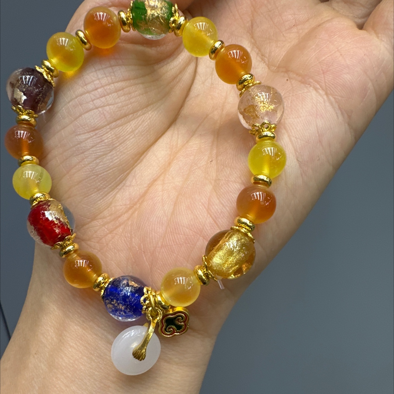 水晶手链璀璨闪耀 饰品女士时尚手串 精致溏心玛瑙手串 美丽手链精选水晶材质