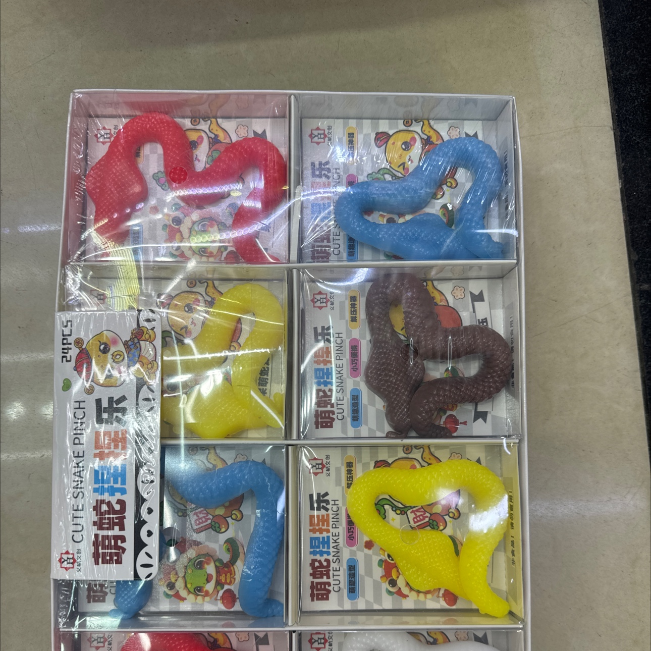 彩色精品包装金蛇彩色蛇热卖中