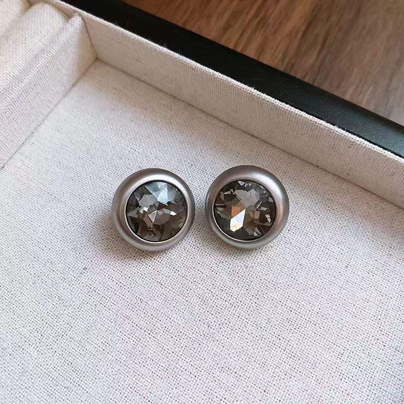 玫瑰金磨砂耳钉 高级感饰品 耳环耳饰 简约时尚耳饰 精致女士首饰磨砂耳钉细节图