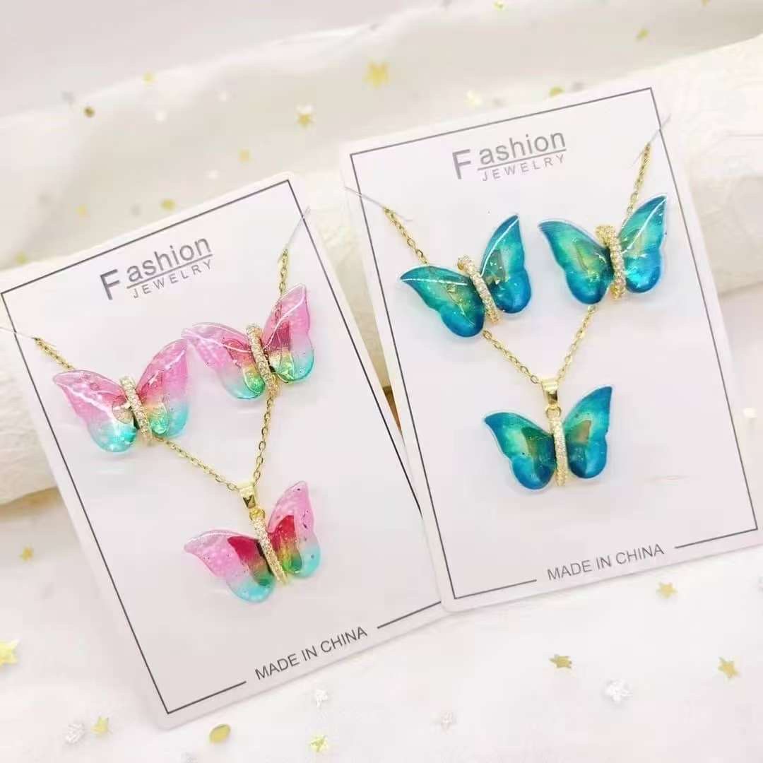 中东合金吊坠拼接气质珍珠项链 女士优雅珍珠饰品 高级感时尚首饰