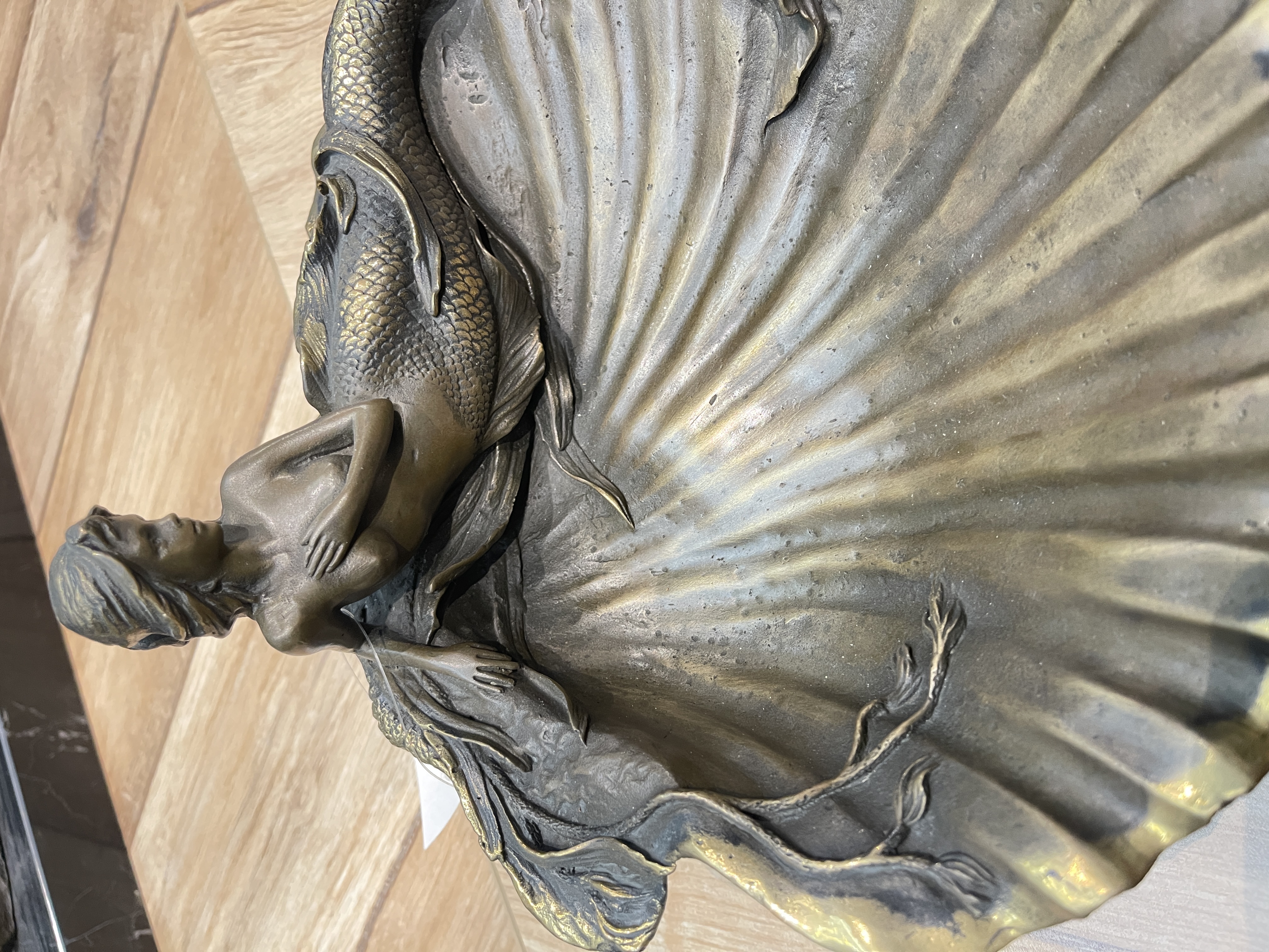 Hot-selling copper fruit platter, European mermaid fruit platter, retro collectible display piece, copper fruit platter, copper ware detail image 4