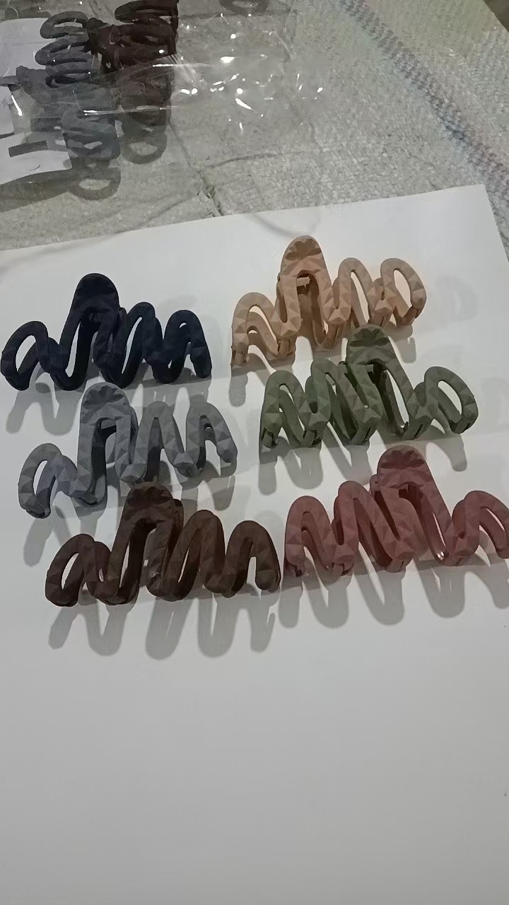 简约抓夹夏天必备的实用爪夹