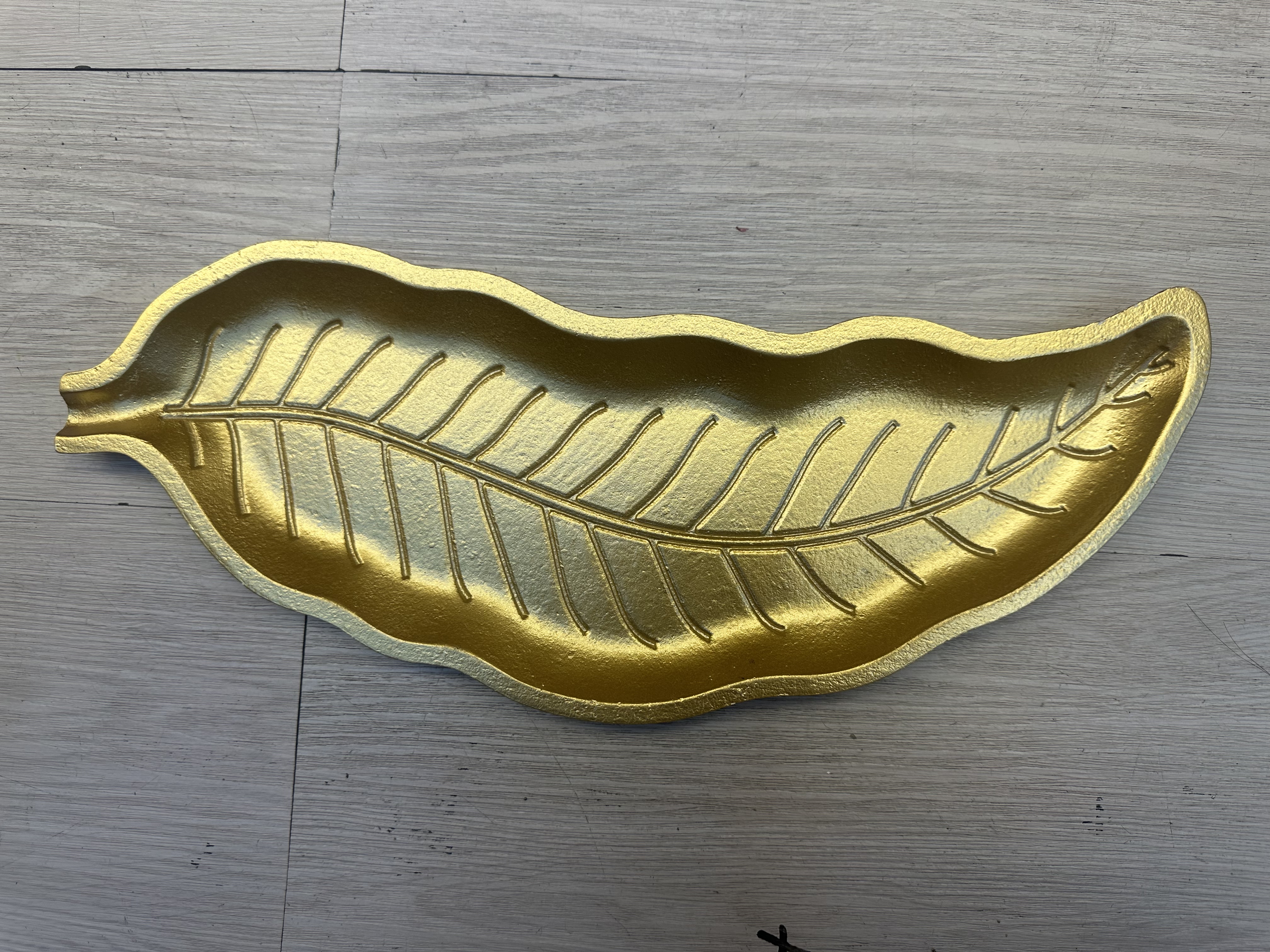 金色树叶盘子，金色长树叶盘子