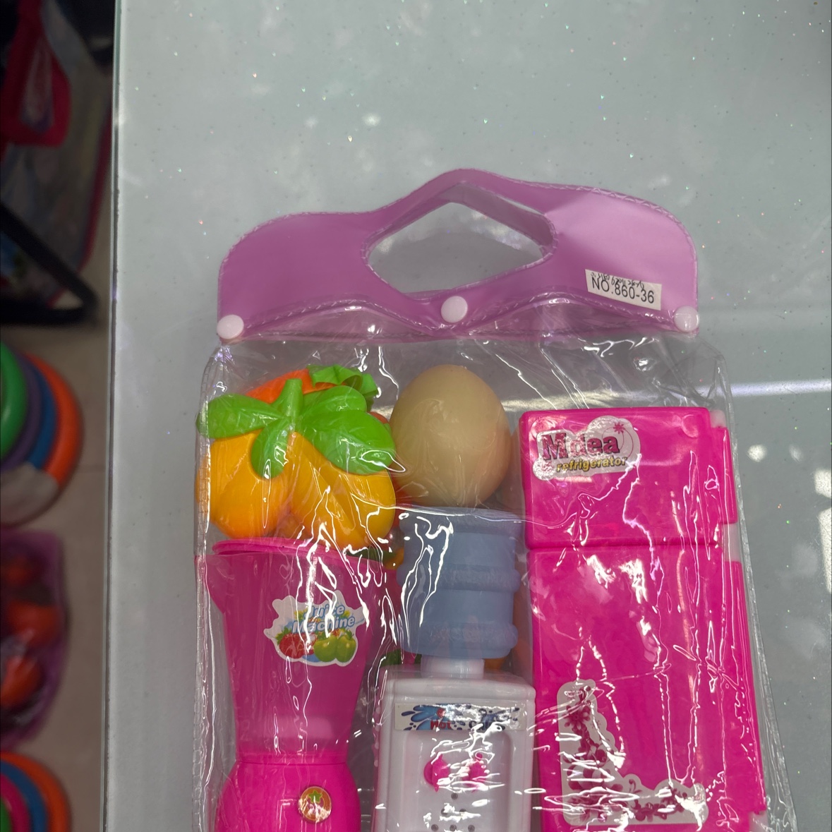 厨房用剂里面有铲，有那个炒菜的铲子，叉子，锅盖有。那个集成灶、水龙头，各种各样的配件，厨房玩具，厨房玩具厨具详情图2