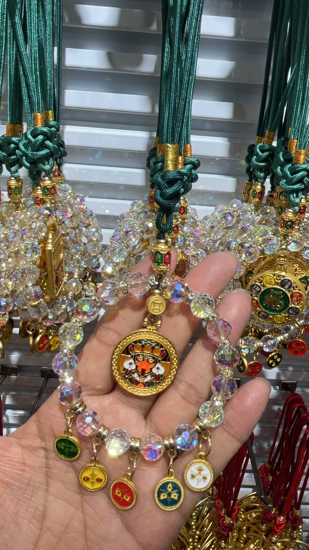 汽车挂件五路财神吊坠装饰品车载后视镜水晶内饰居家