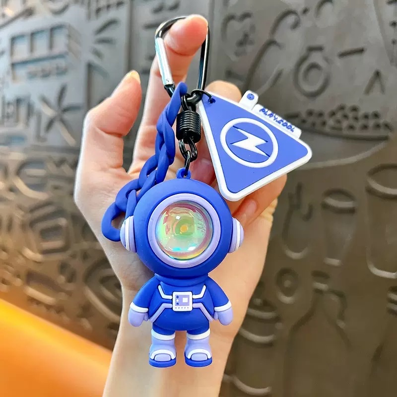 Creative and cool series ambient lights, astronaut keychains, cute schoolbag pendants, car key chains, gift pendants Application Scenario