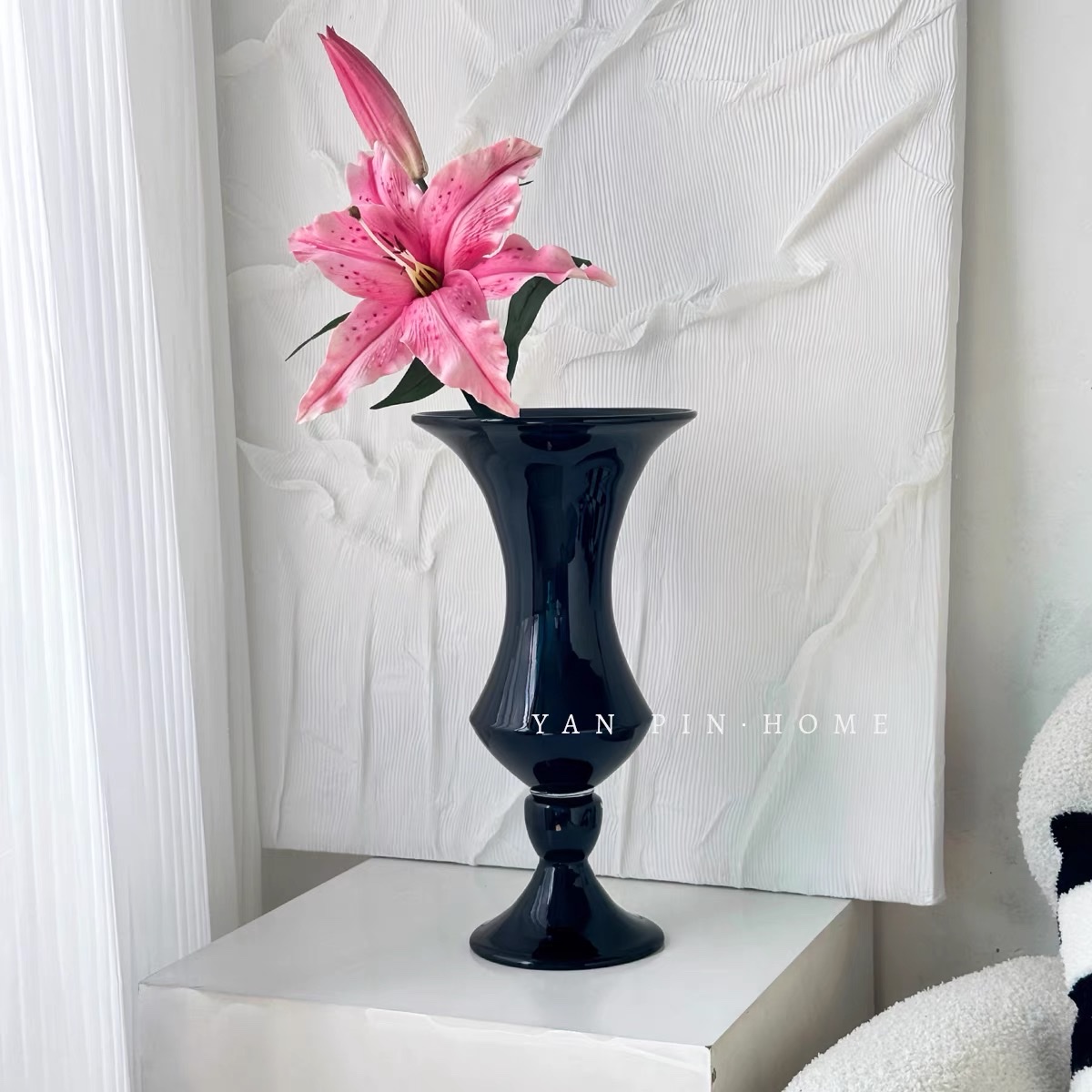 黑色高脚琉璃花瓶风灯花器复古家居软装摆件中古风高级感简约花瓶详情图2