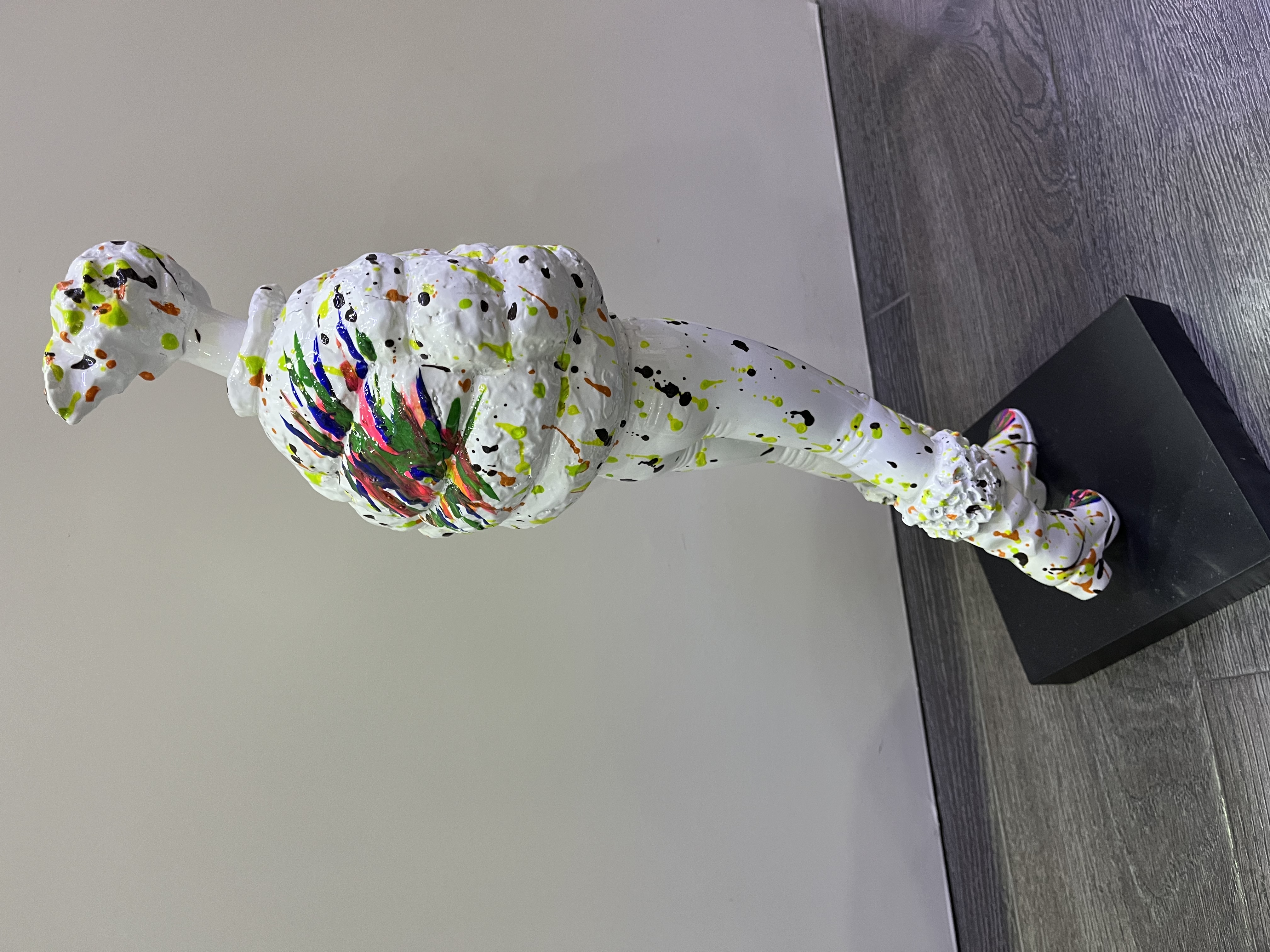 现代风格家具装饰手工画冬天人物款式适合现代风格酒店会所办公室摆件细节图