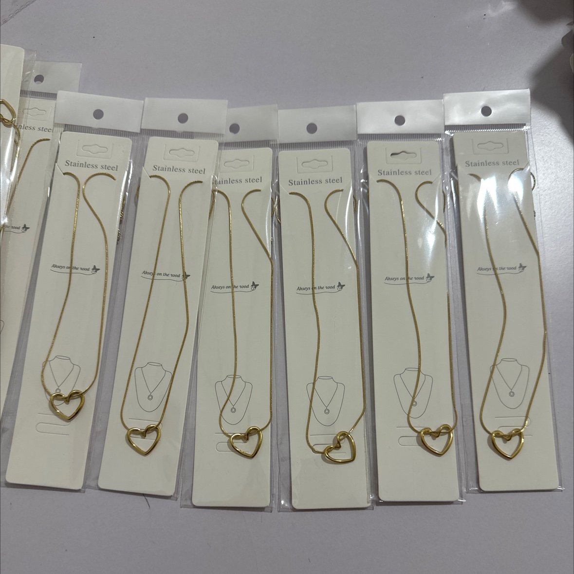Heart-shaped snake chain jewelry set, stainless steel necklace, simple and fashionable accessories details Picture