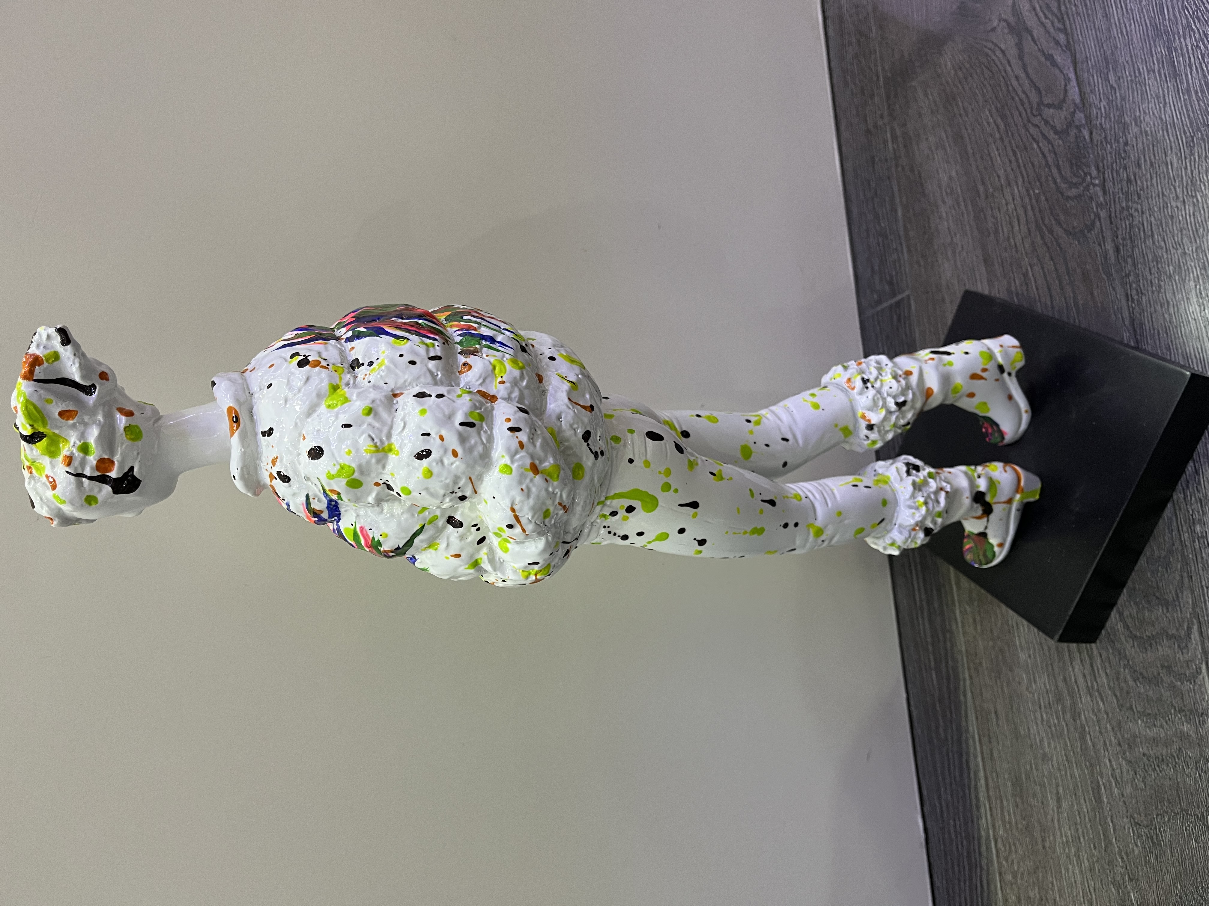 现代风格家具装饰手工画冬天人物款式适合现代风格酒店会所办公室摆件详情图3