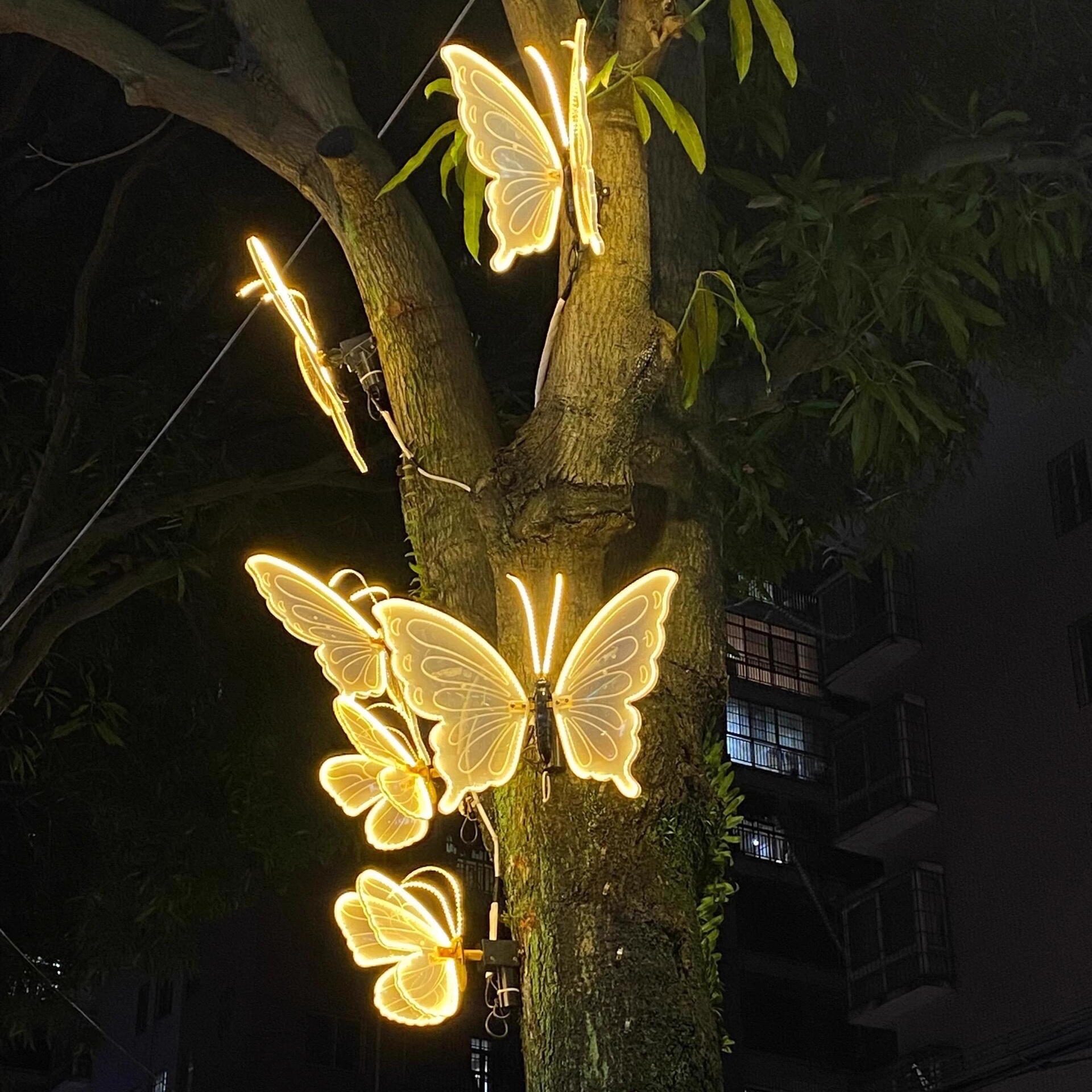led中式蝴蝶灯户外防水彩灯夜景氛围灯装饰挂树灯发光蝴蝶景观灯彩灯灯串景观灯装饰灯细节图