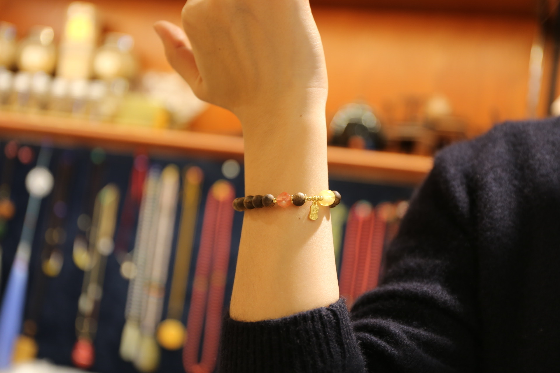 手串/水晶手串/沉香手串/琉璃手串/文玩白底实物图