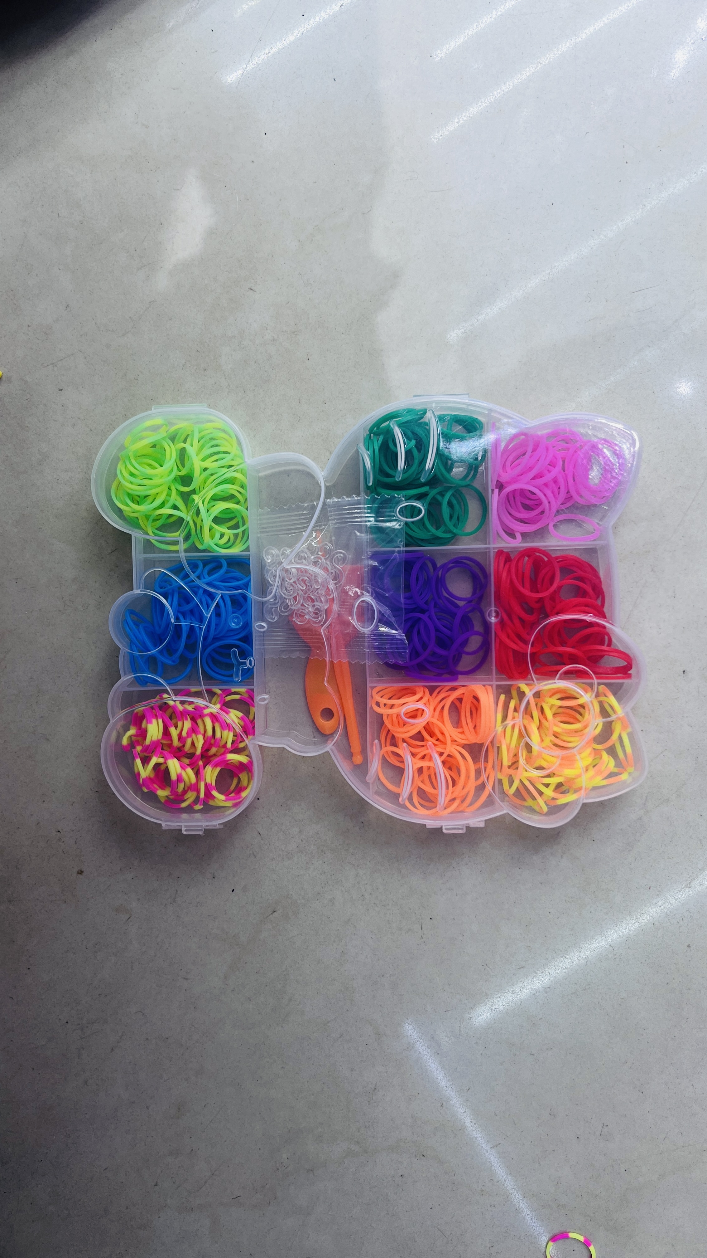 5mm拼豆豆创意玩具 饰品配件盒 串珠窜珠 DIY手工材料盒 儿童益智玩具套装白底实物图