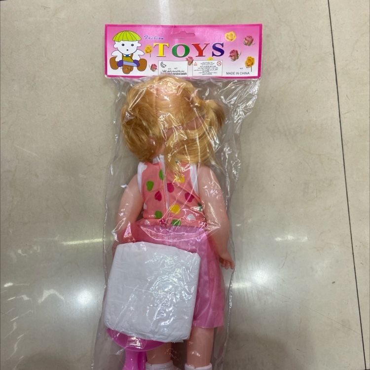 玩具娃娃细节图