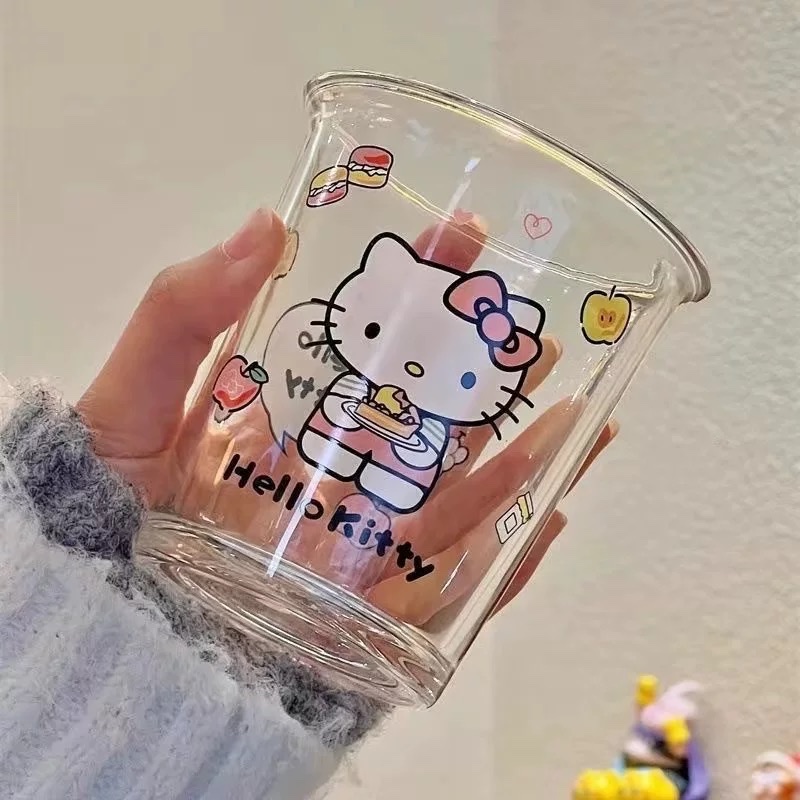 Handcrafted glassware, glass beverage cups, glass handicrafts, ornaments, small glass cups, glass handicrafts, unique craftsmanship and exquisite presentation. Handcrafted glassware, crystal balls, crystal details Picture