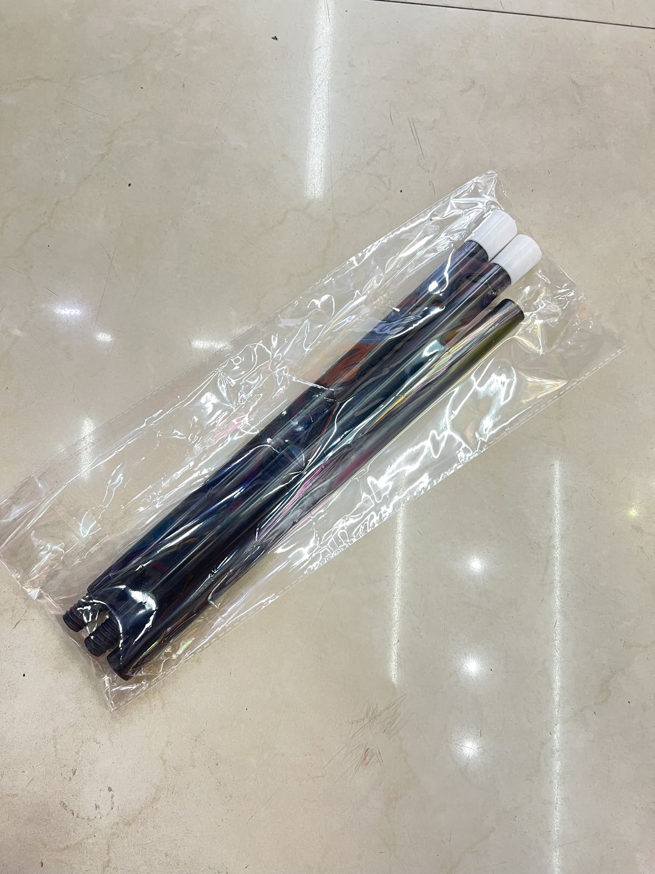万圣节特色骷髅头地球仪摆件 风灯设计 恐怖又有趣的家居装饰品