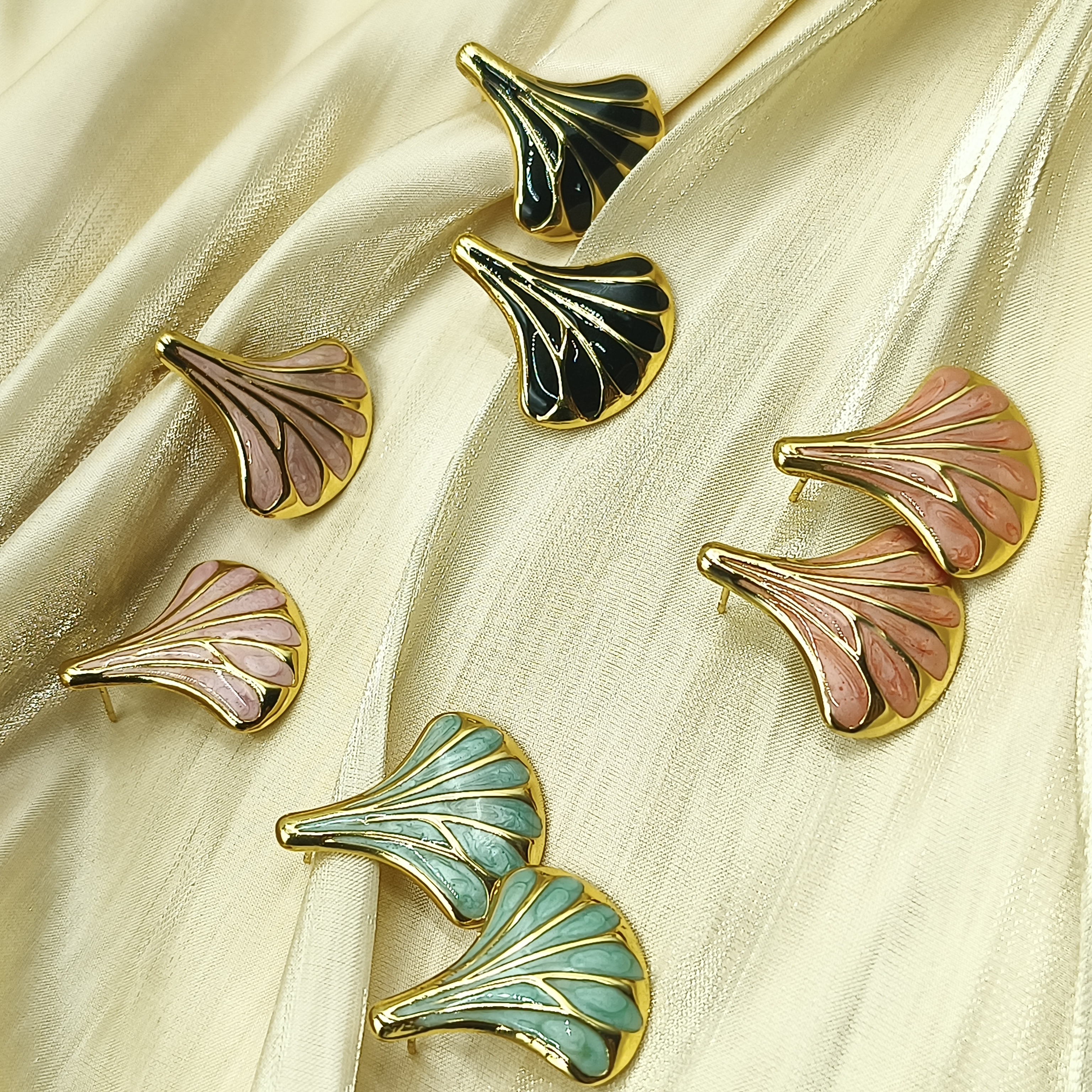 简约时尚耳环 高级感耳饰细节图