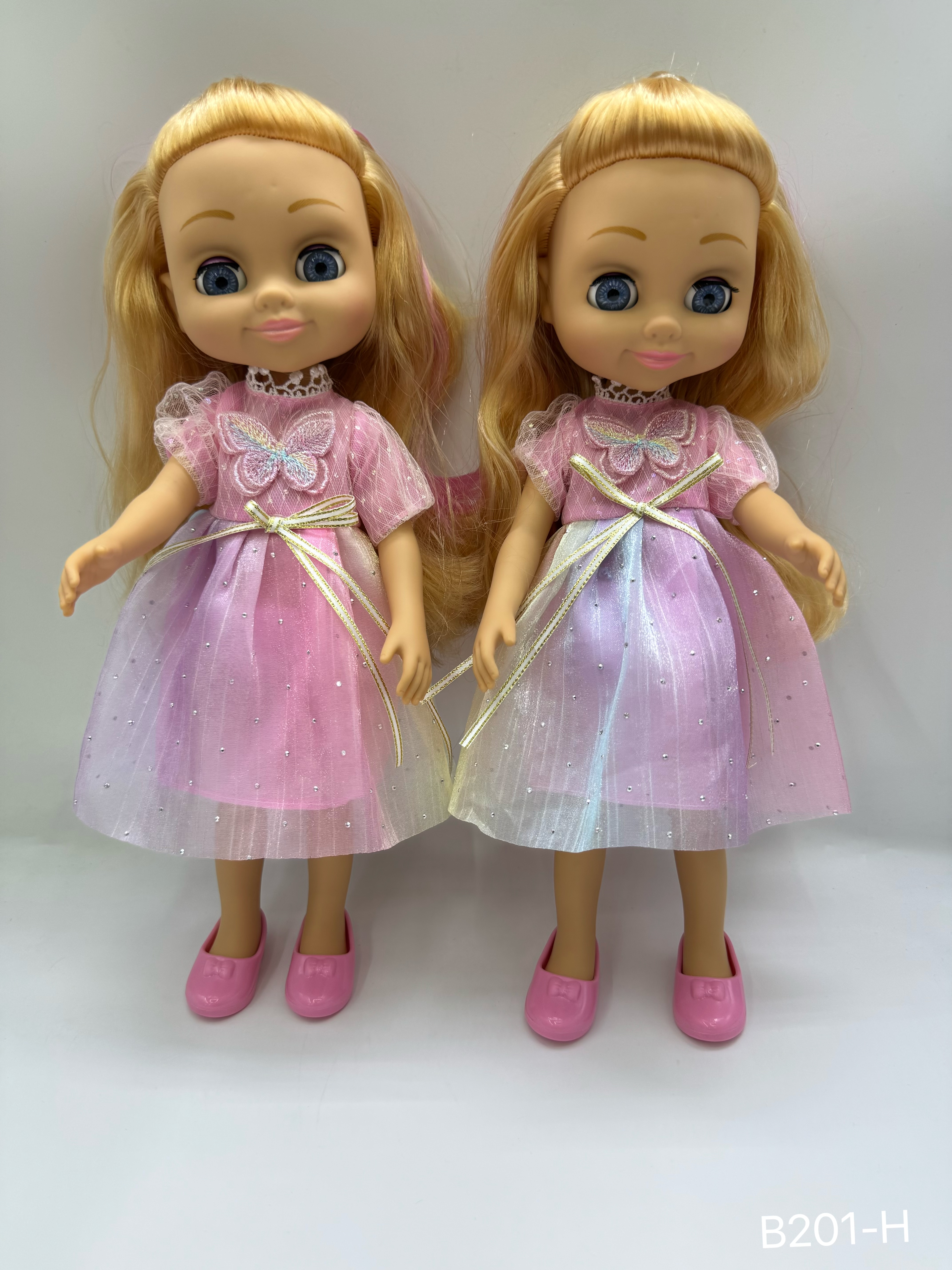 拉布布品牌潮玩芭比娃娃 奥特曼主题款 玩具礼物 拉布布娃娃系列 童年的记忆潮玩芭比娃娃产品图