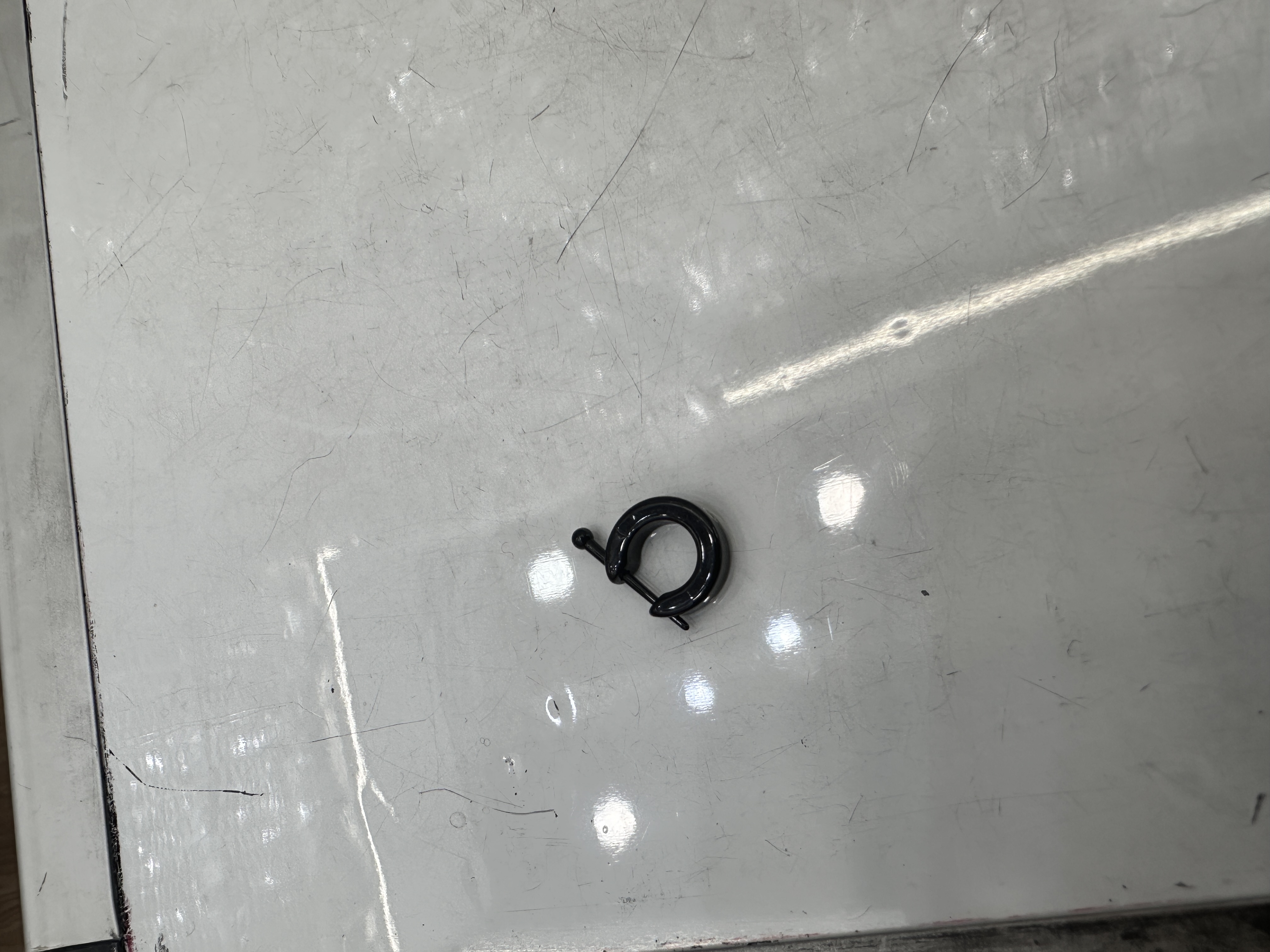 亚克力黑色男士耳钉饰品 耳钉耳环耳饰 简约时尚耐磨耐腐蚀耳饰耳饰耳饰详情图2