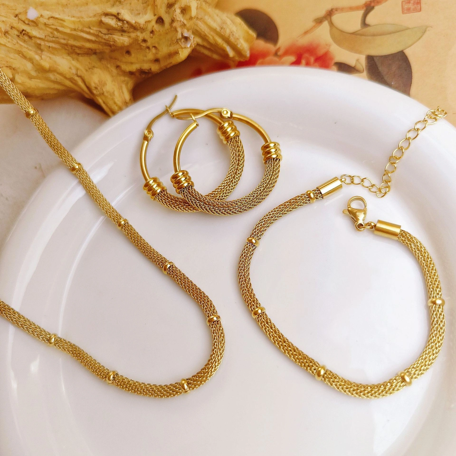 European and American fashion, niche and simple necklace, titanium steel bracelet, metal mesh round light luxury chain, retro accessory set, stainless steel accessory for women detail image 6