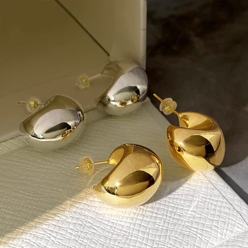 气质女士长款耳环 高级感耳饰 长款耳钉 精致饰品 女士首饰 独特设计欧美时尚大方金属耳环耳钉饰品