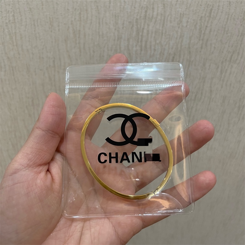 PVC小香风高透明双C首饰收纳袋8*10加厚防氧化项链耳环饰品密封袋产品图