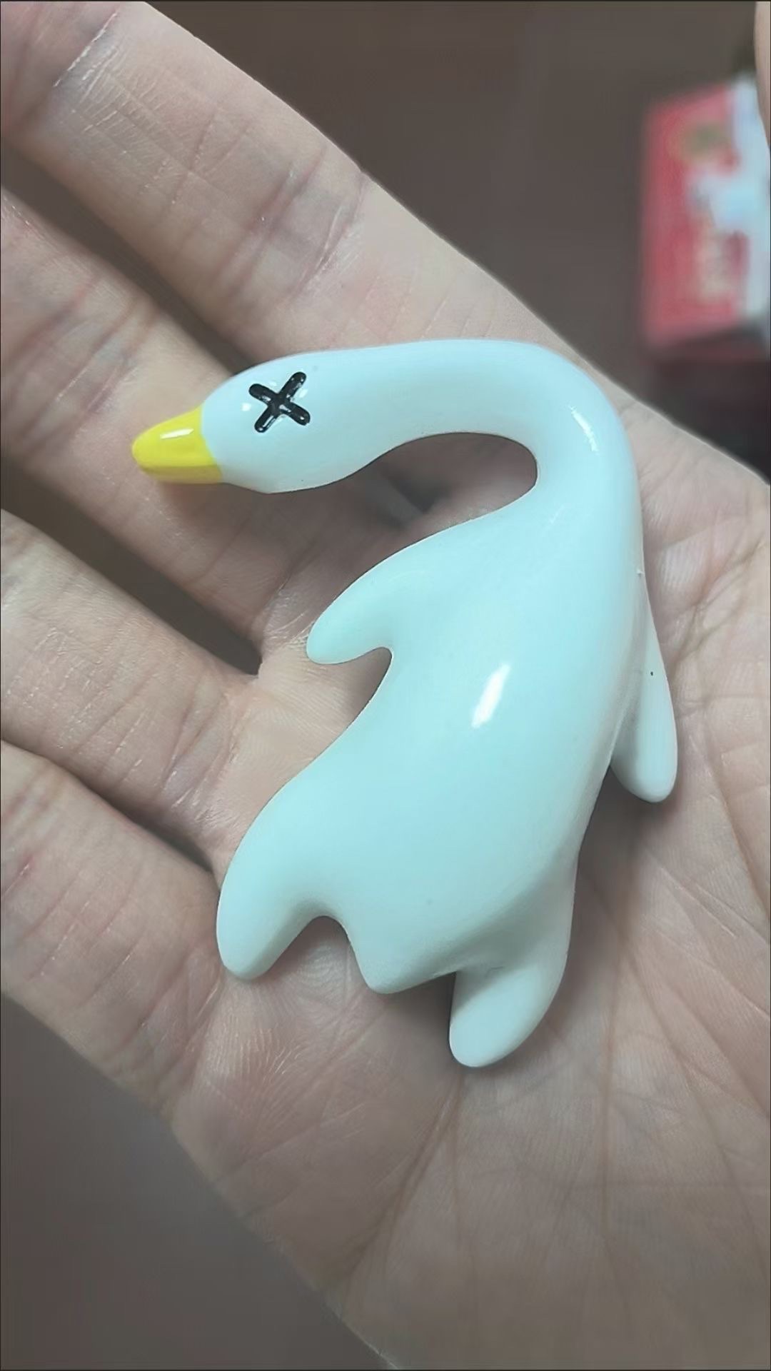 抽象小玩意解压治愈系生日礼物女生男生搞怪创意稀奇古怪奇葩东西新奇特玩具趣味益智解压儿童玩具解压变色烤鸭挂件紫外线变色挂件