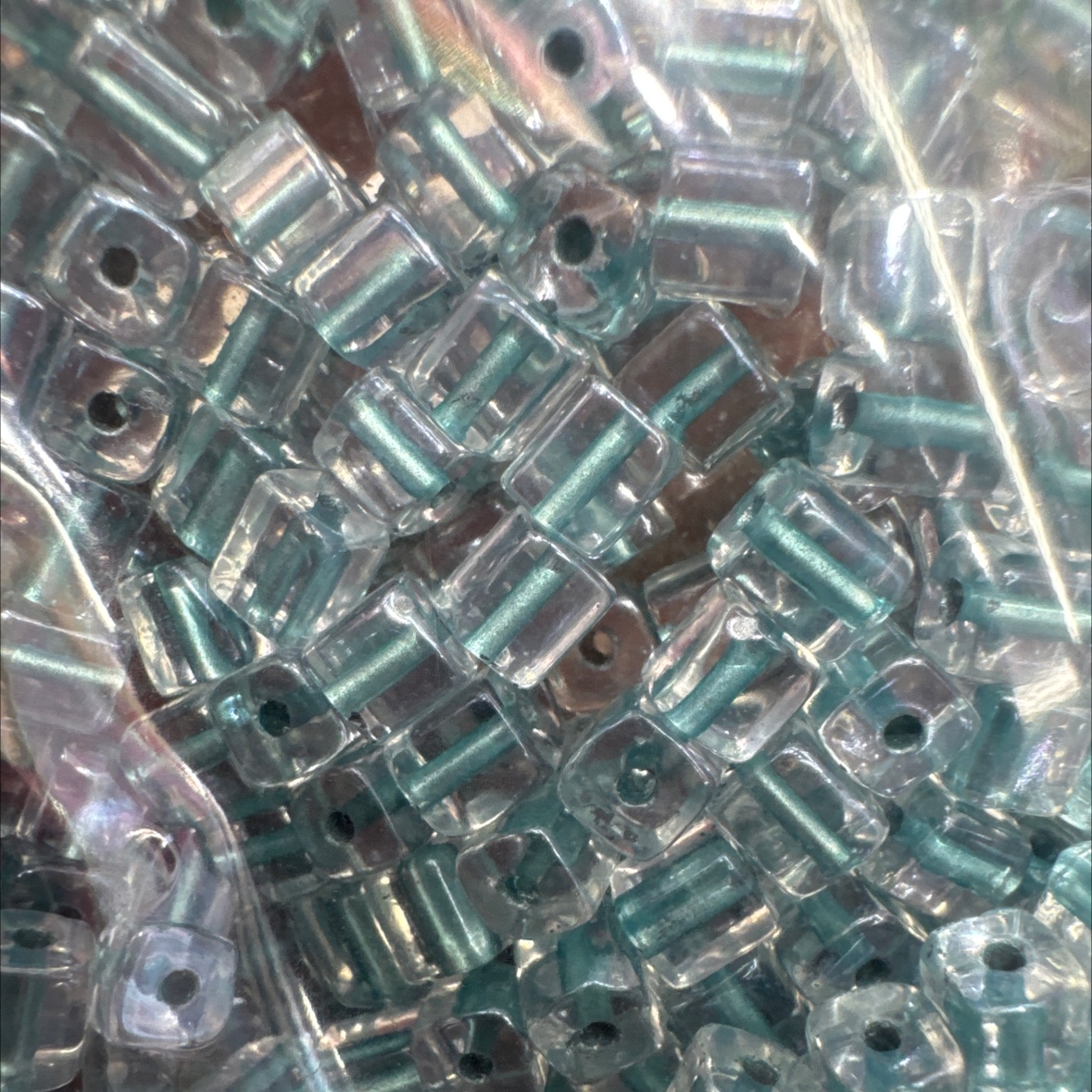 宝莎妮琉璃•玻璃珠4✖️4mm方晶幻彩散珠串珠 DIY手工材料 珠子手链项链珠宝工艺品饰品配件 美艳光泽质感高
