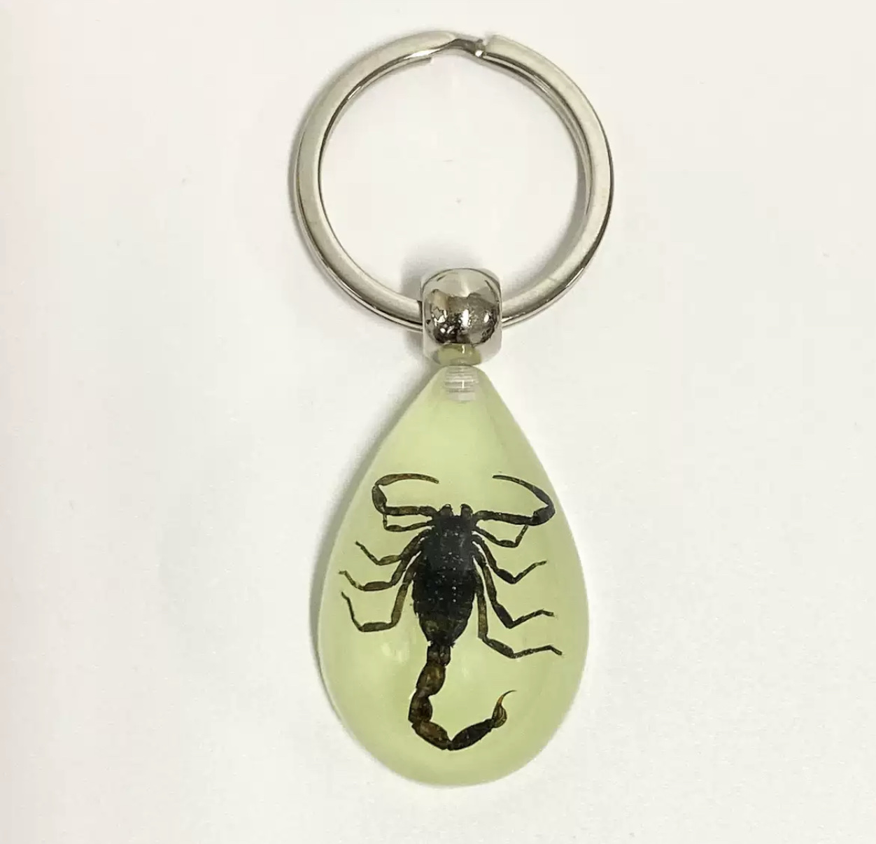 琥珀蝎子昆虫钥匙扣 thumbnail