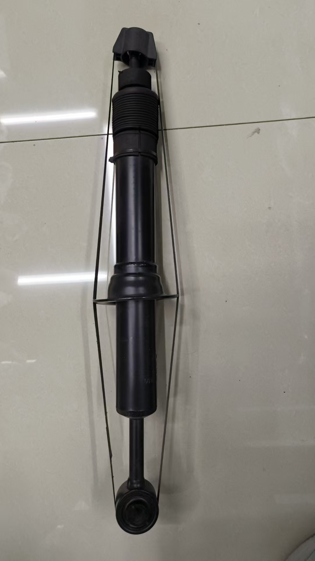 Automobile parts shock absorber