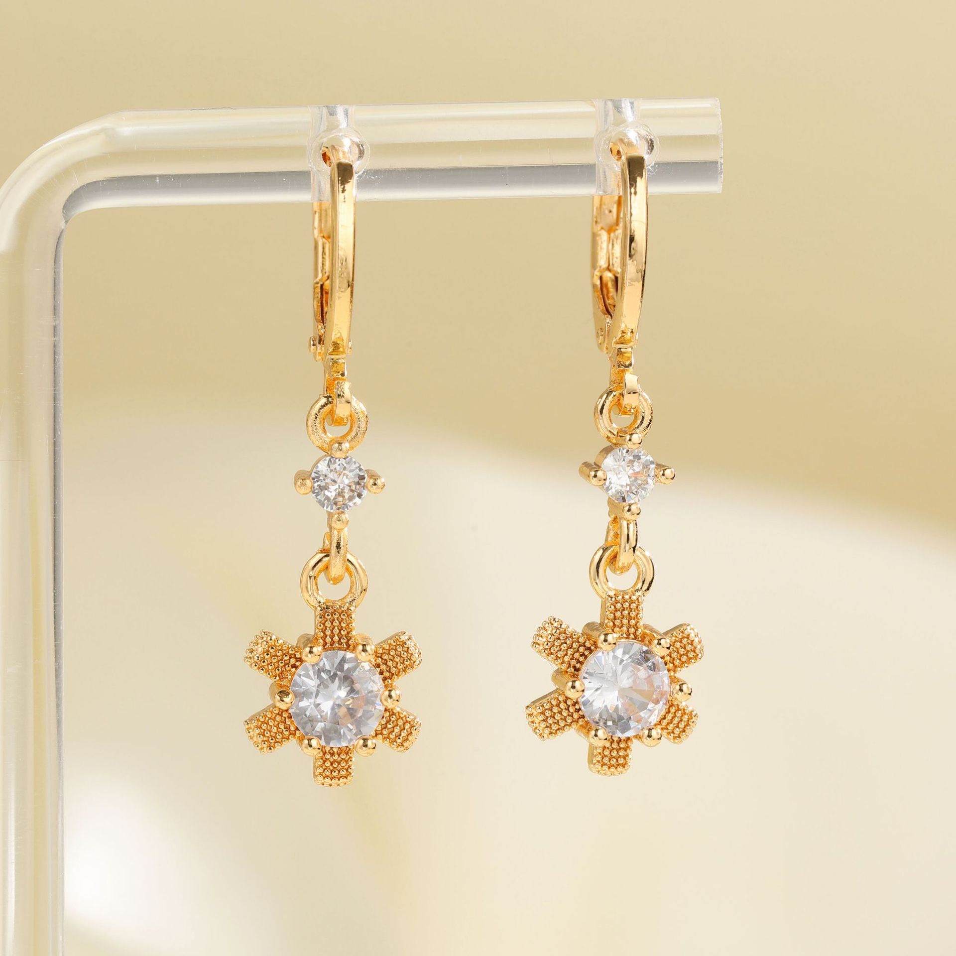 雪花锆石耳日韩时尚太阳小花耳环镶嵌水晶耳坠饰品耳饰耳环玫瑰金耳钉时尚饰品简单大气百搭高级感轻奢