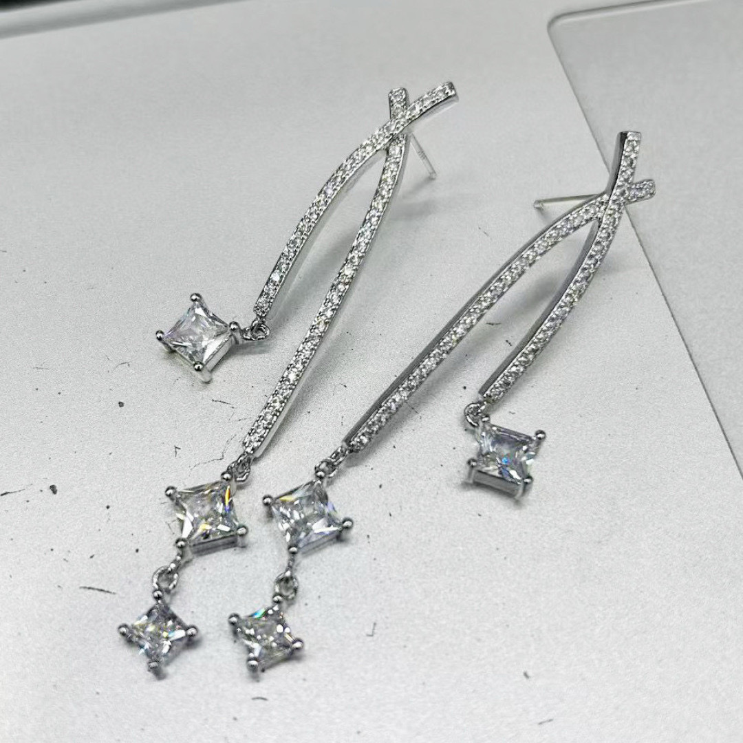 兰斯线条耳环，精致饰品 耳饰 时尚耳钉 个性耳饰 耐磨耐腐蚀耳钉详情图3