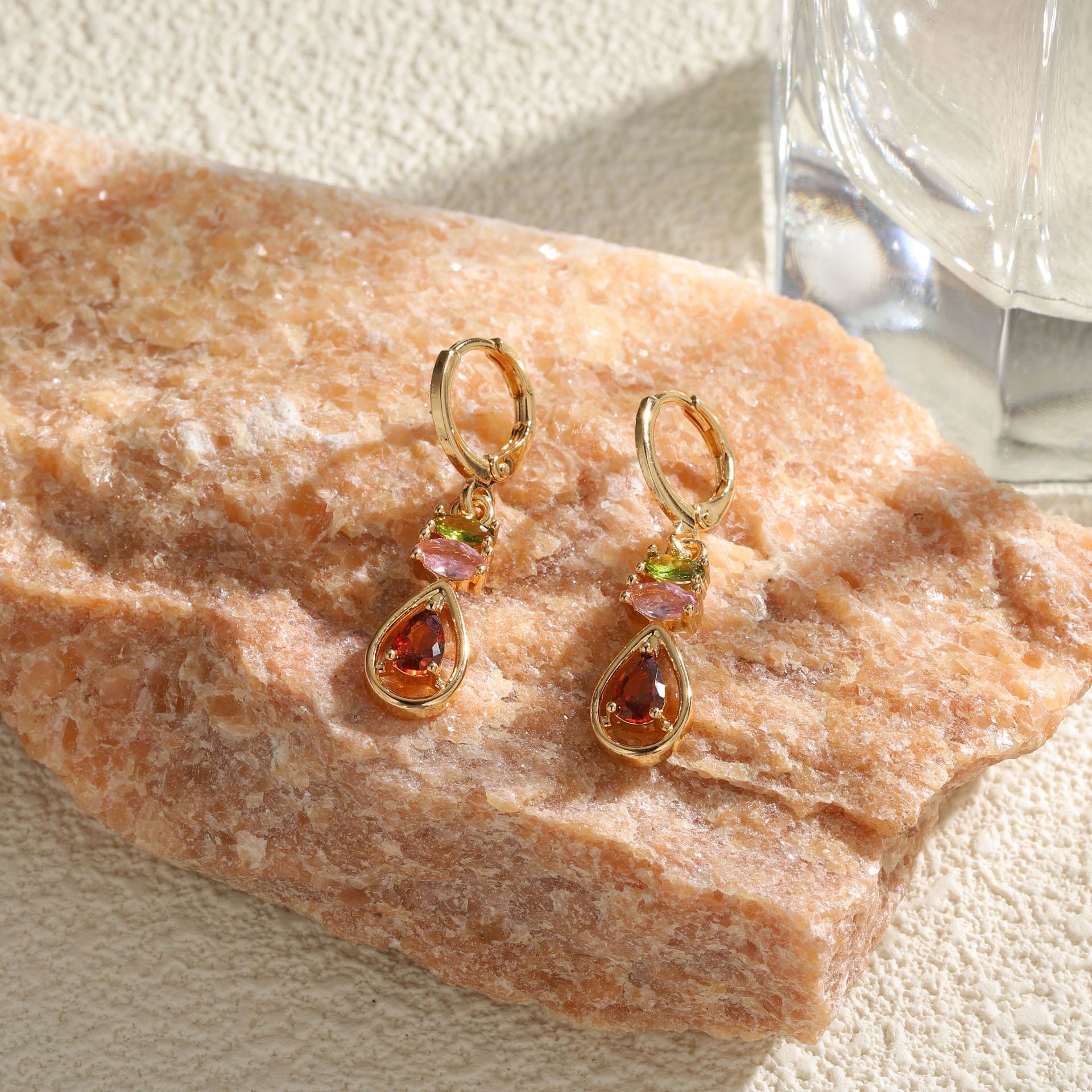 跨境新品镂空水滴锆石耳环墨西哥时尚水滴彩钻椭圆形宝石耳环耳坠饰品耳饰耳环高级感时尚首饰白底实物图