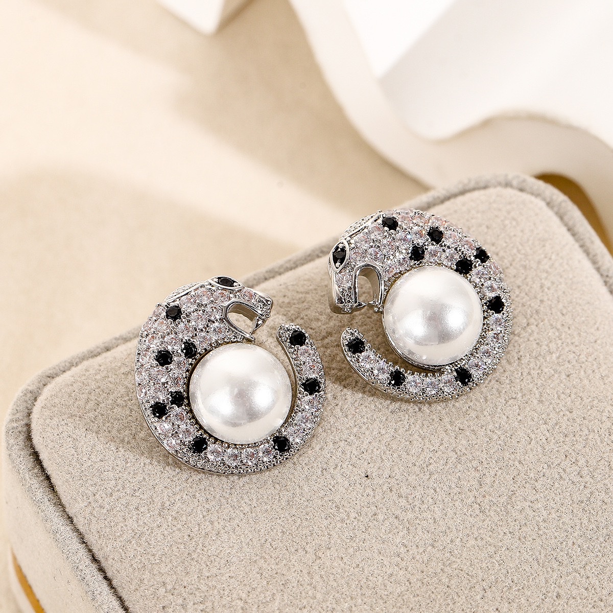 欧美风个性微镶锆石耳环豹子女小众设计感豹纹耳钉高级感轻奢耳饰饰品耳饰耳环