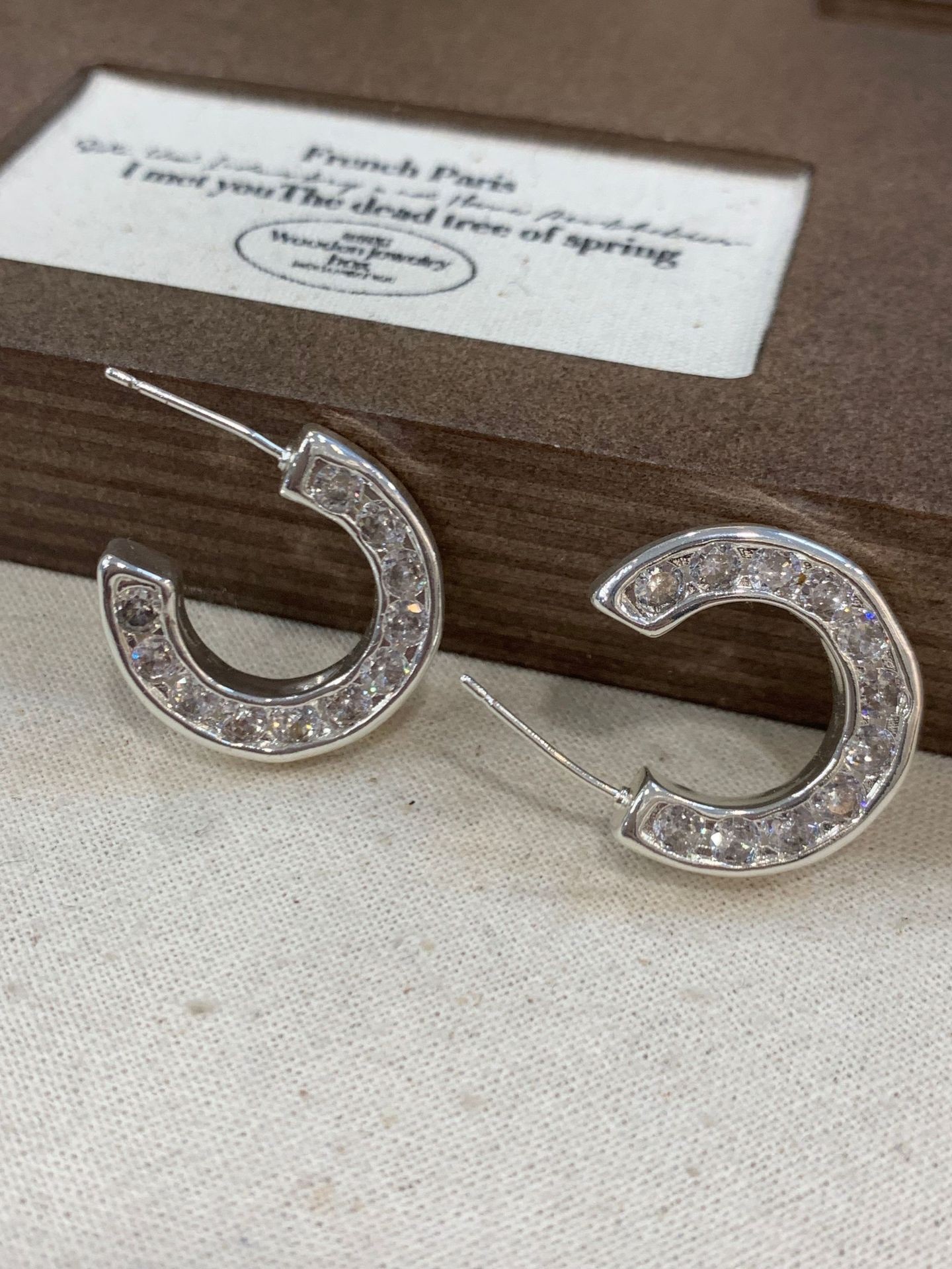 时尚精致耳环百搭款C型锆石耳环精致锆石镶嵌925银针耳饰耳环女