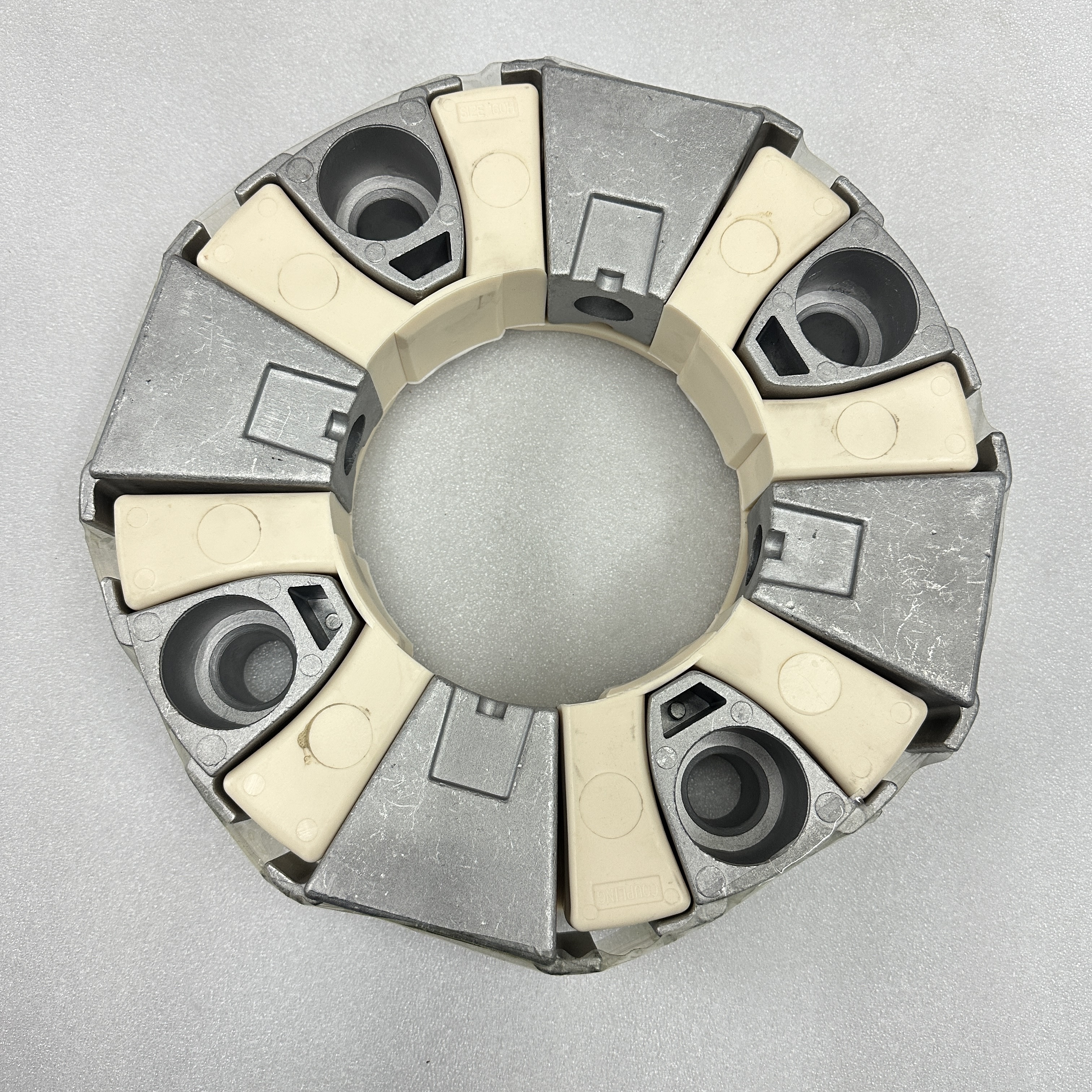 تنطبق الملحقات الميكانيكية الهندسية على أقراص توصيل محركات المركبات الهندسية 160H Specification image