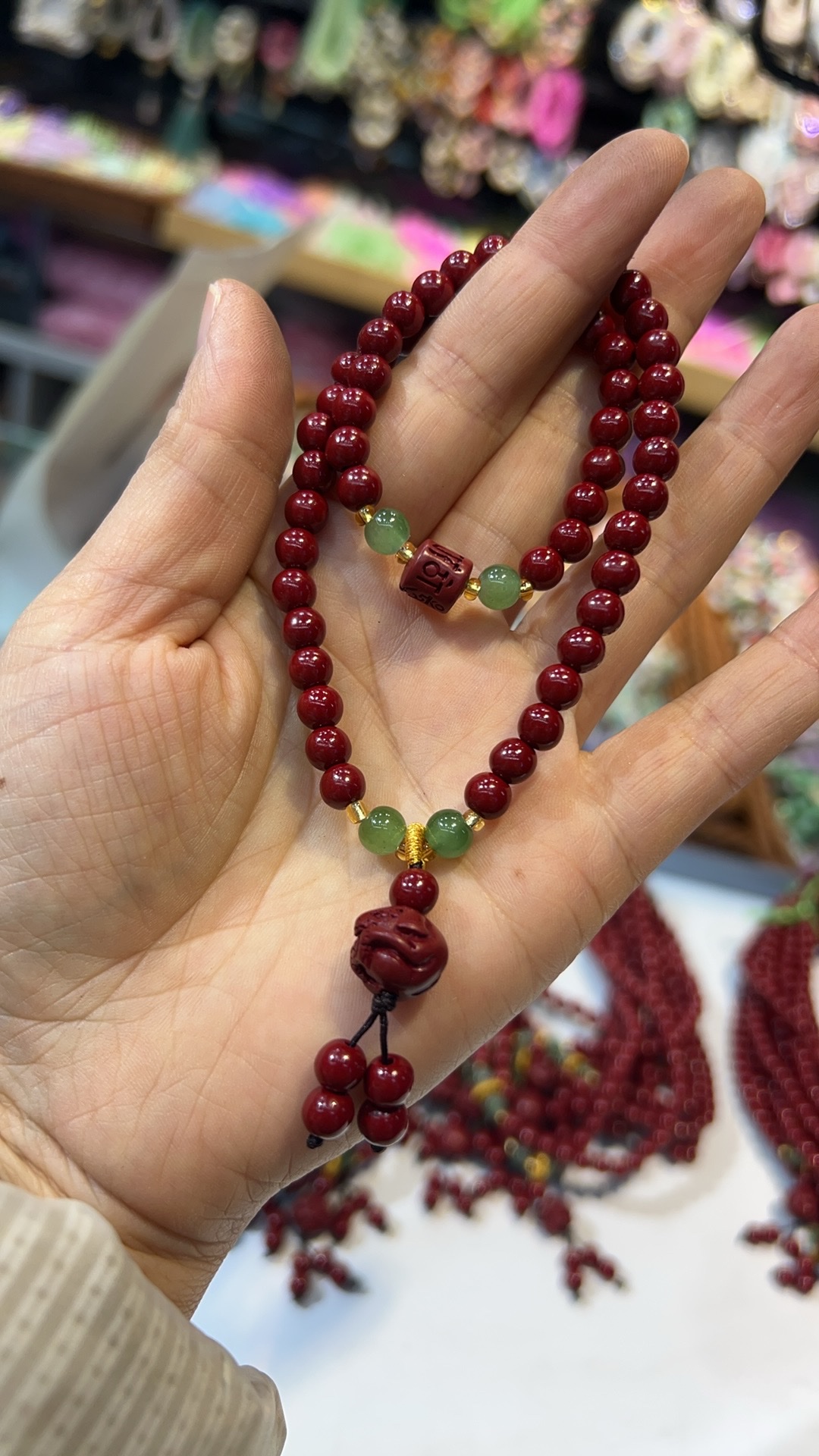 水晶手链闪耀光泽 手串饰品 精致水晶手串 玲珑剔透时尚首饰细节图