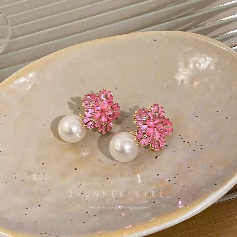 繁花心事🌺早春甜美粉色花朵珍珠耳钉高级感耳环耳饰产品图