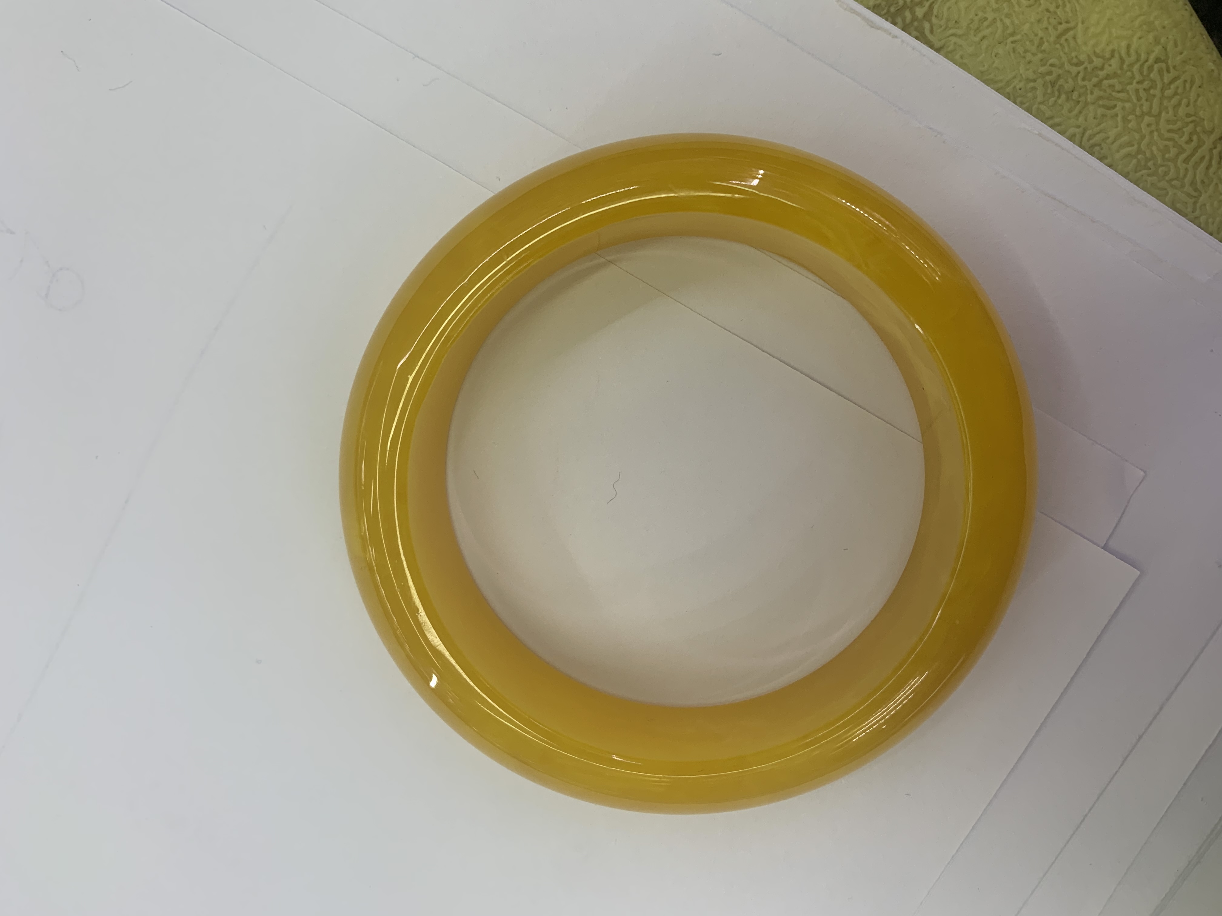 精品树脂手镯￼