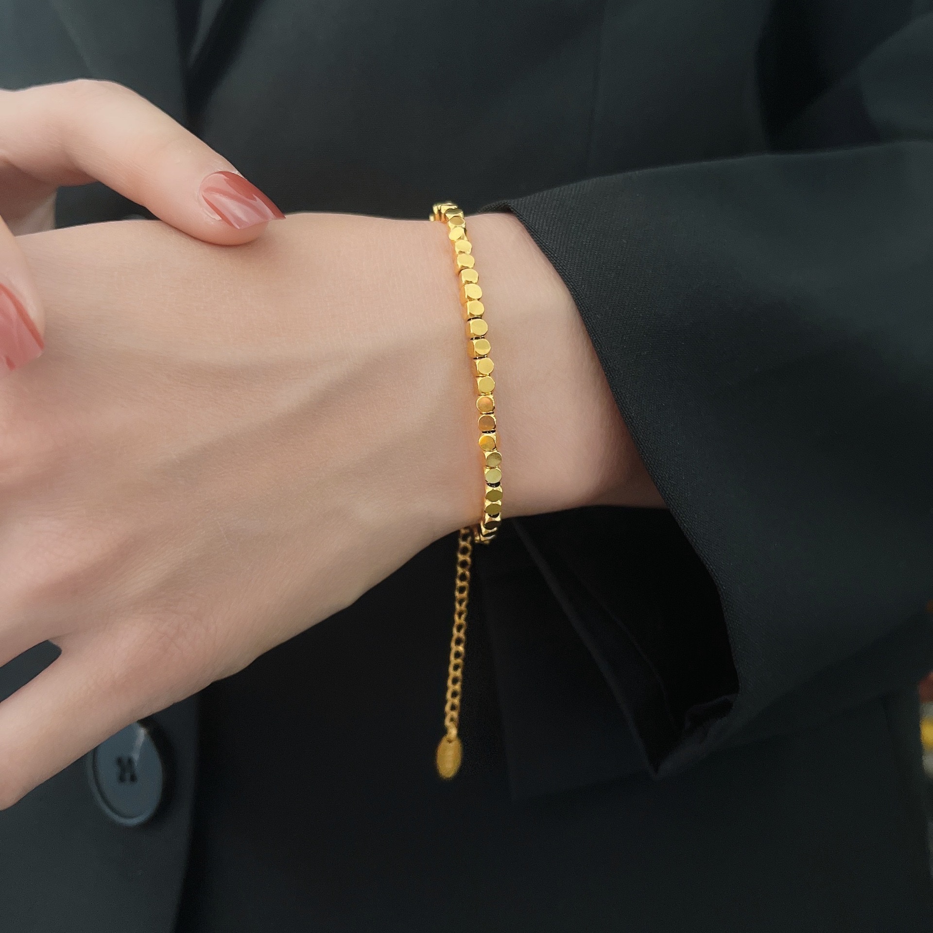 A few pieces of broken silver bracelets, women's dance beads, 18k gold small square bracelets, titanium steel, non-fading, ins light luxury style, high-end stainless steel jewelry