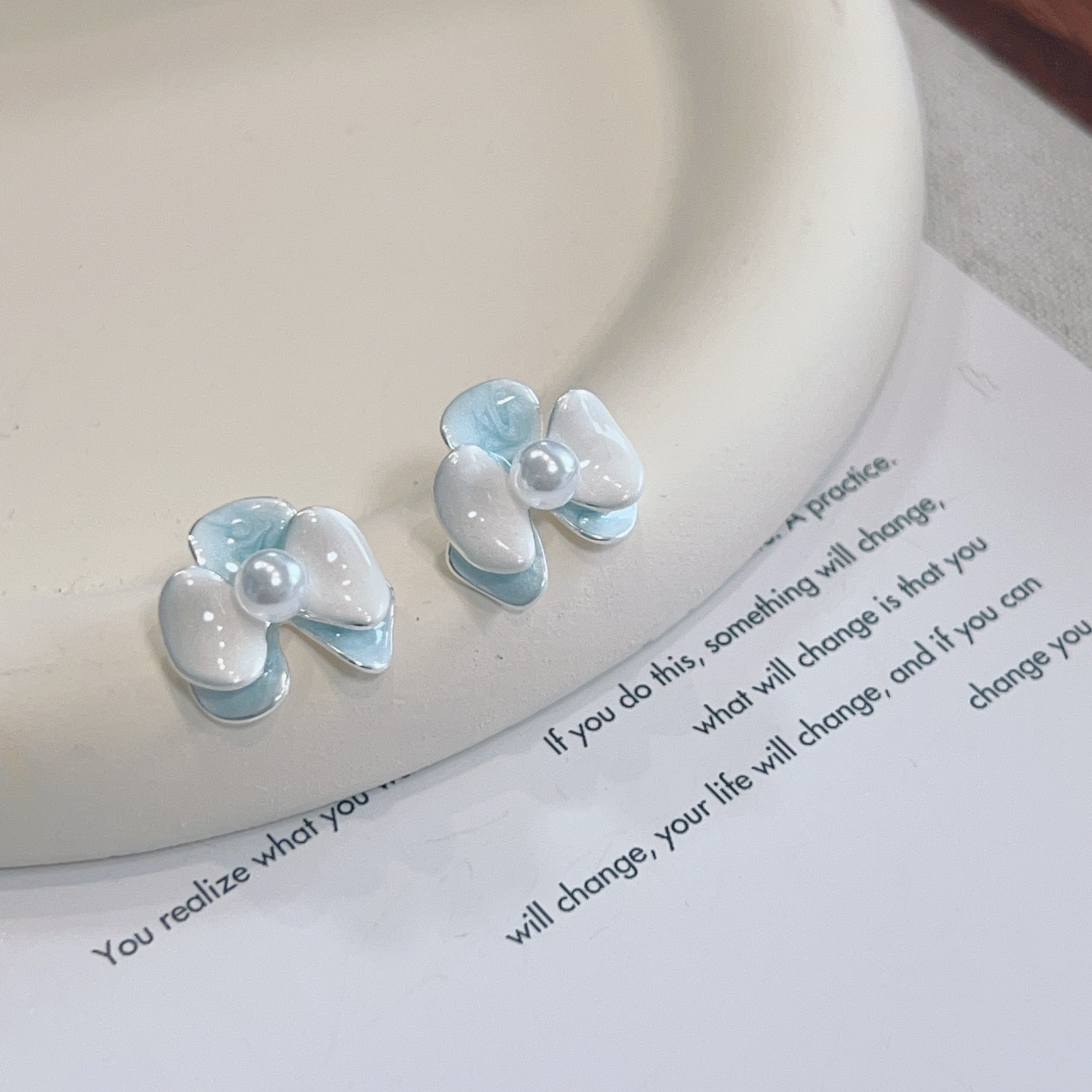 春夏滴油色彩耳环 高级感饰品 耳饰 简约耳钉 青春活力 两色搭配非常好看