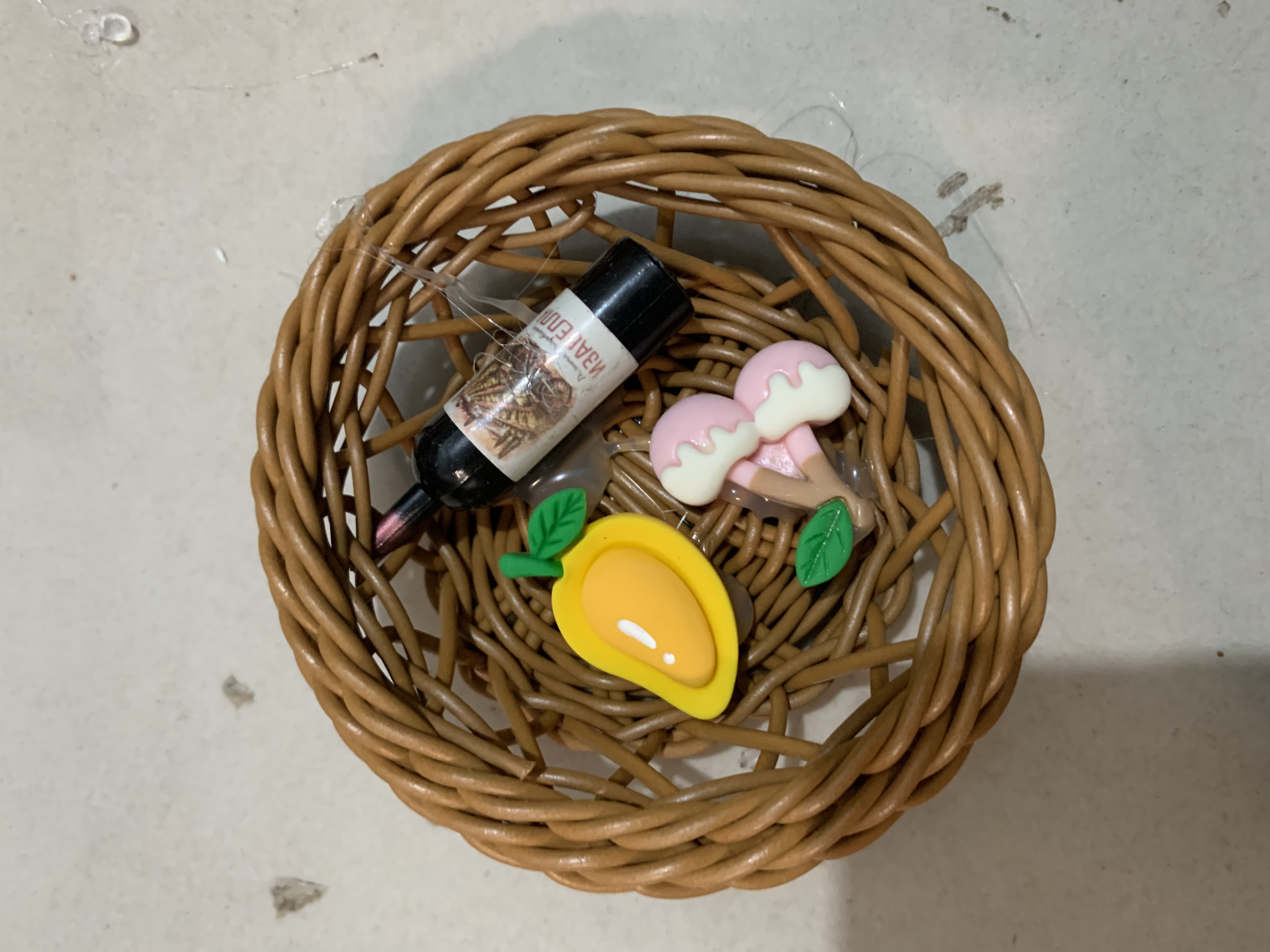 阿文钟原创设计小黄人主题帆布画 配竹圈扇框风灯元素 艺术装饰品家居壁挂画