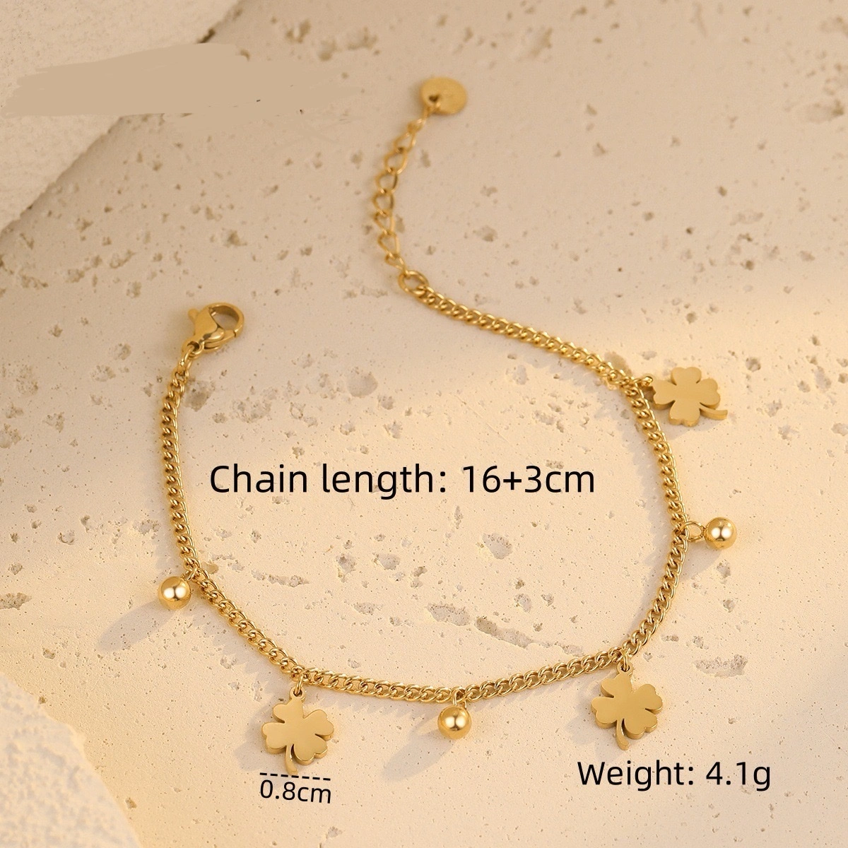 This is a rare and high-end European and American four-leaf clover bracelet that does not fade. It is made of titanium steel and is a versatile and personalized stainless steel jewelry detail image 4